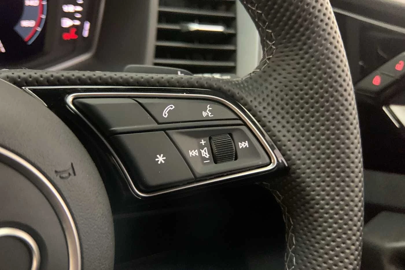 Audi-A1 Sportback-image-22