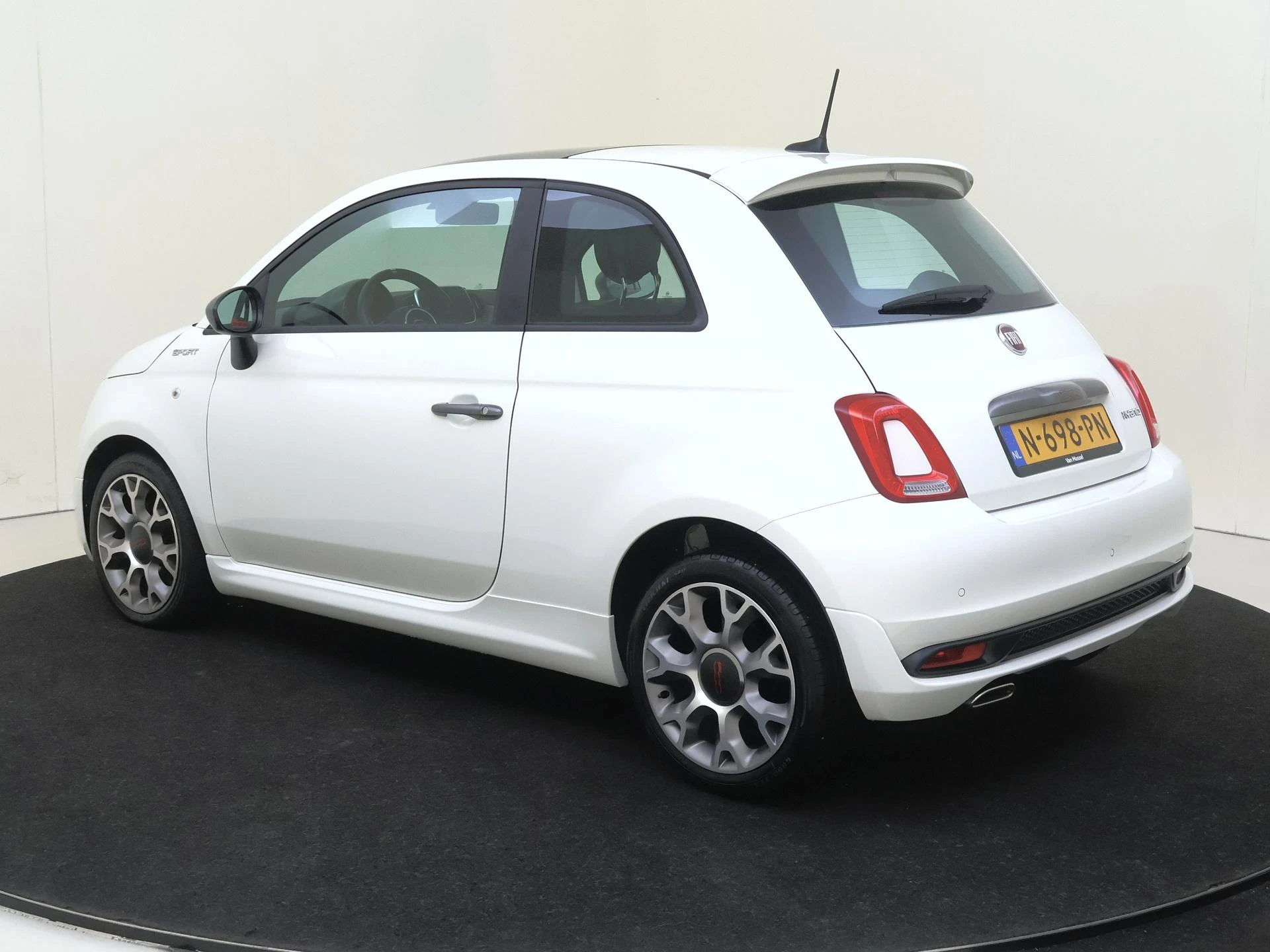 Fiat-500-image-2