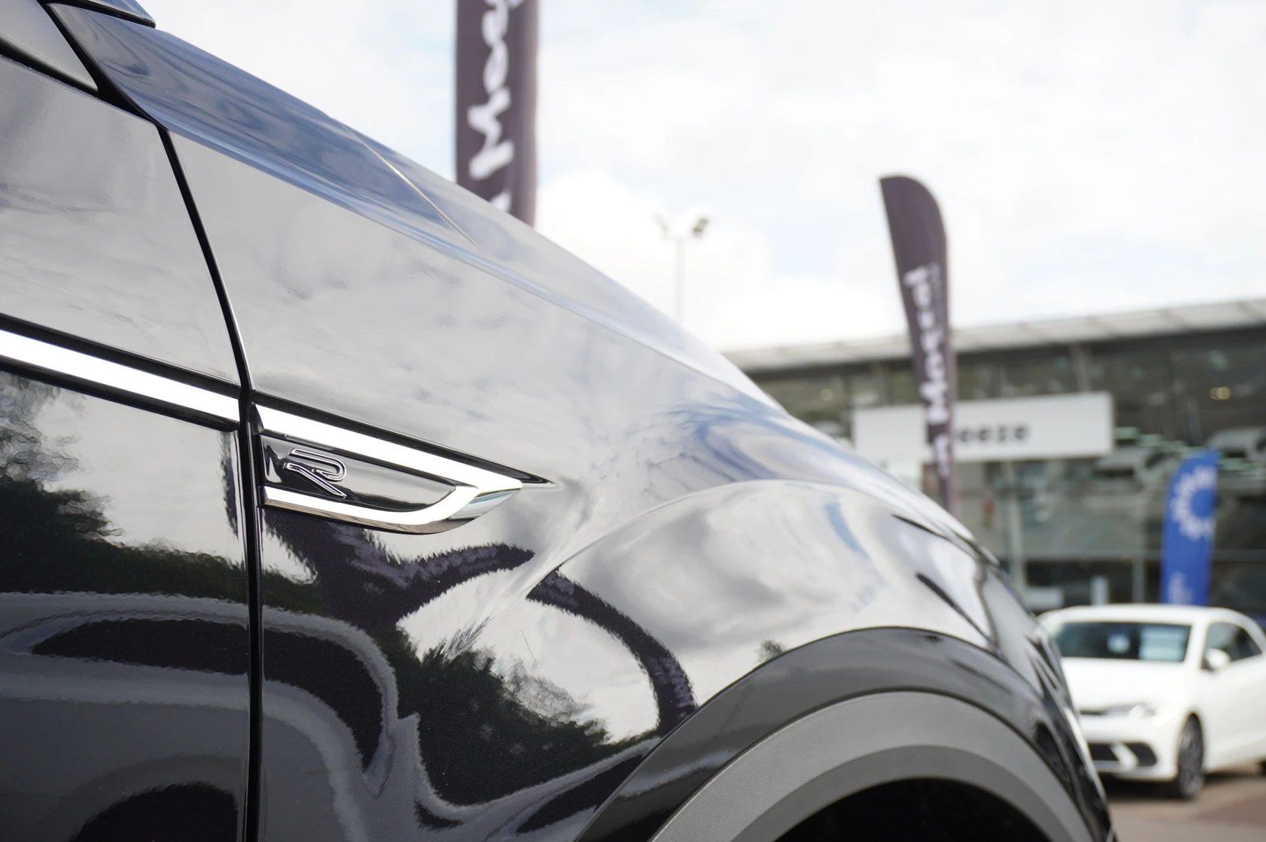 Volkswagen-T-Roc-image-44