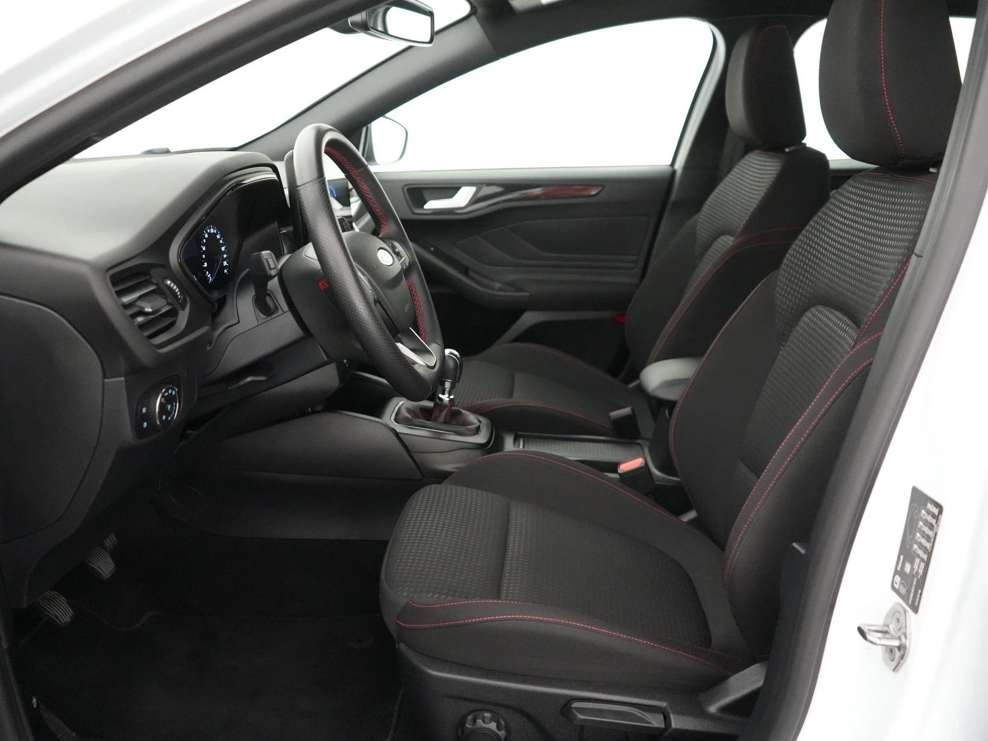 Ford Focus Clipper 1.0i EcoBoost MHEV 92kW ST-Line
