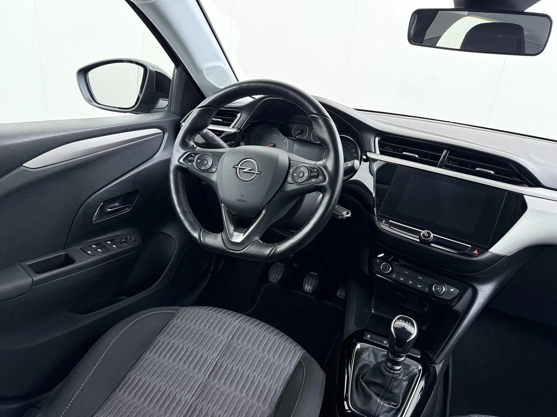 Opel-Corsa-image-14