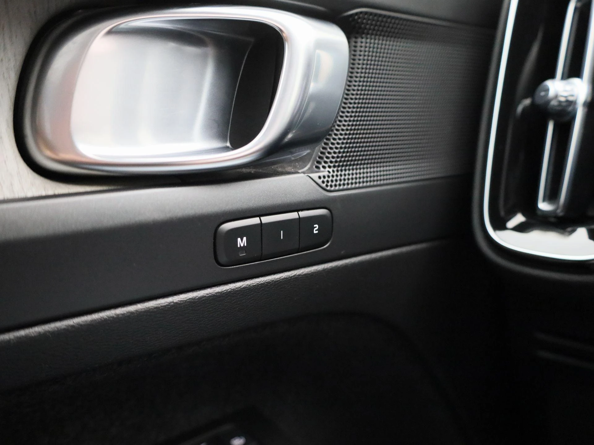 Volvo-XC40-image-22