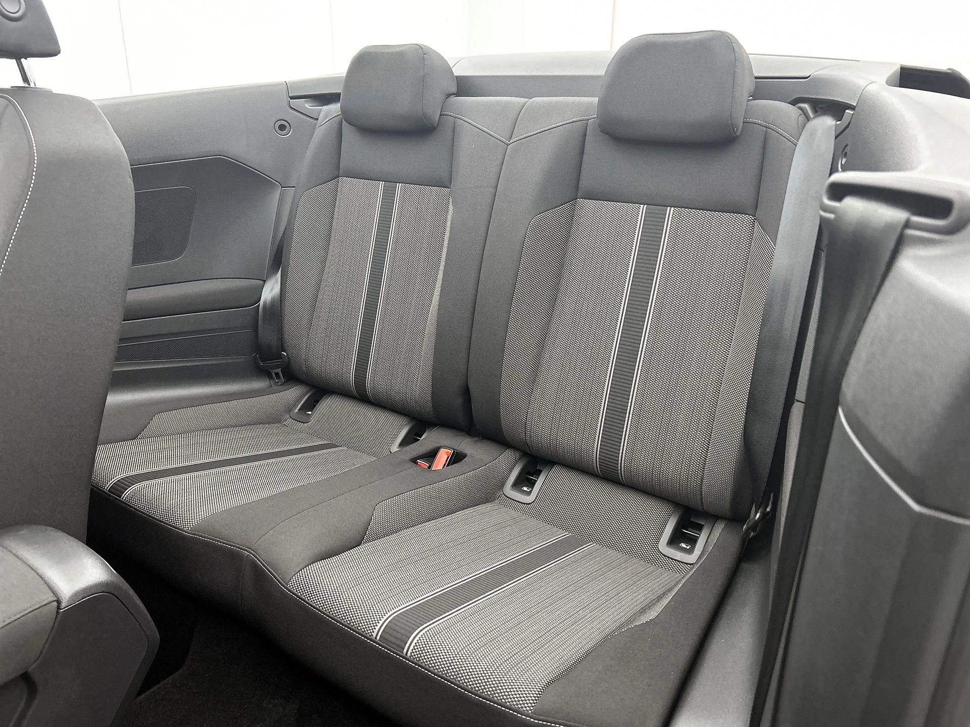 Volkswagen-T-Roc-image-26