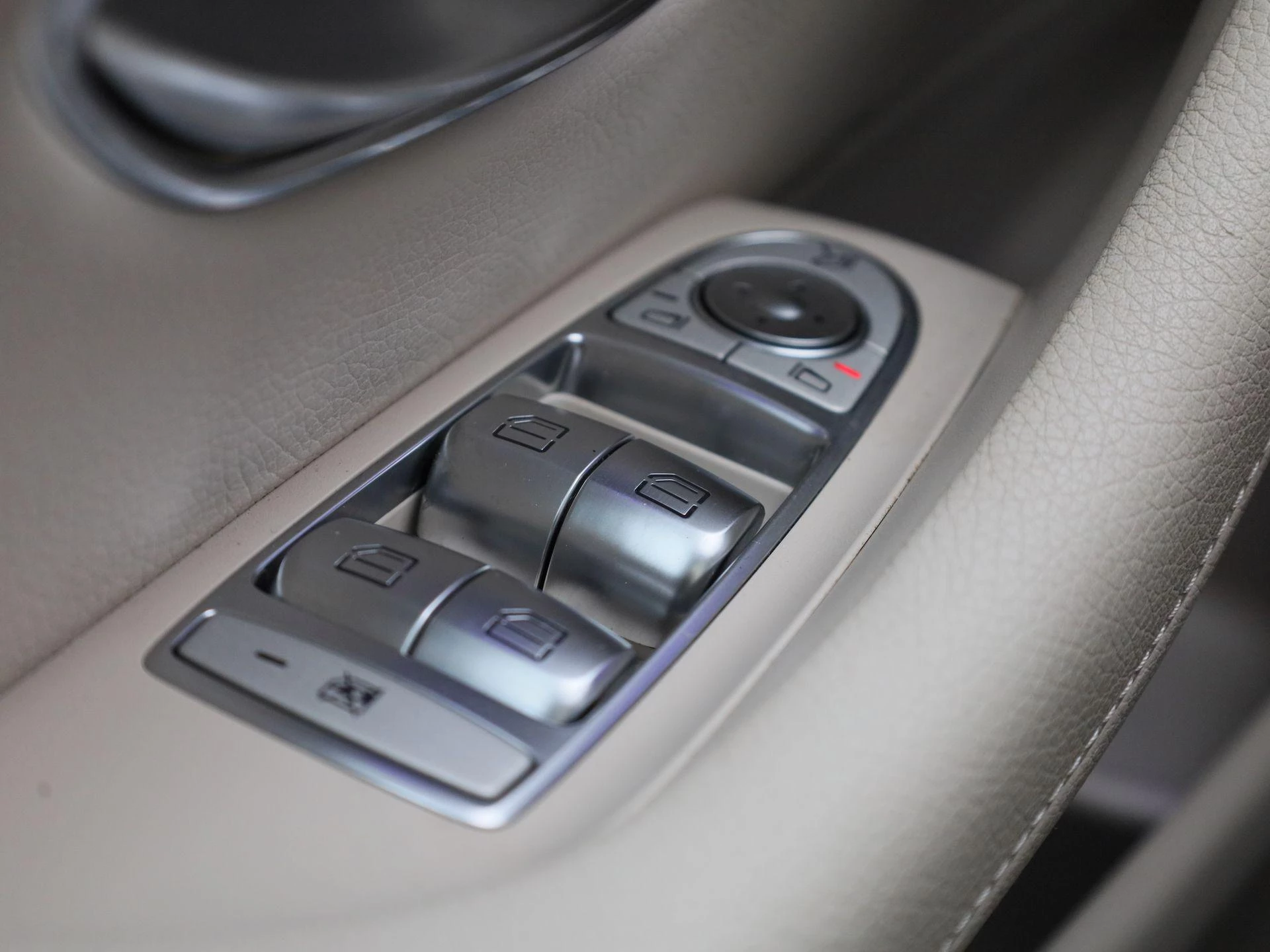 Mercedes-Benz E-Klasse 250 Prestige Plus