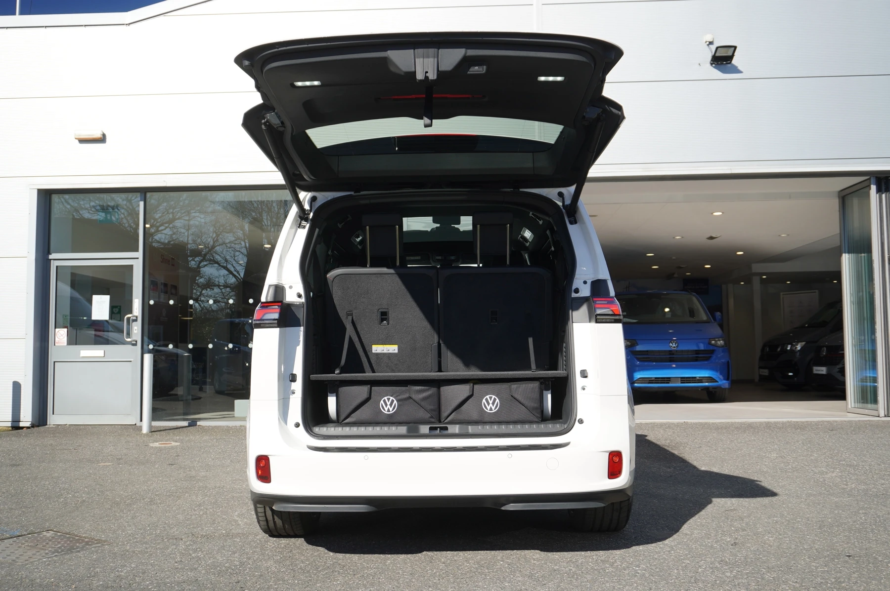 Volkswagen-ID. Buzz-image-12