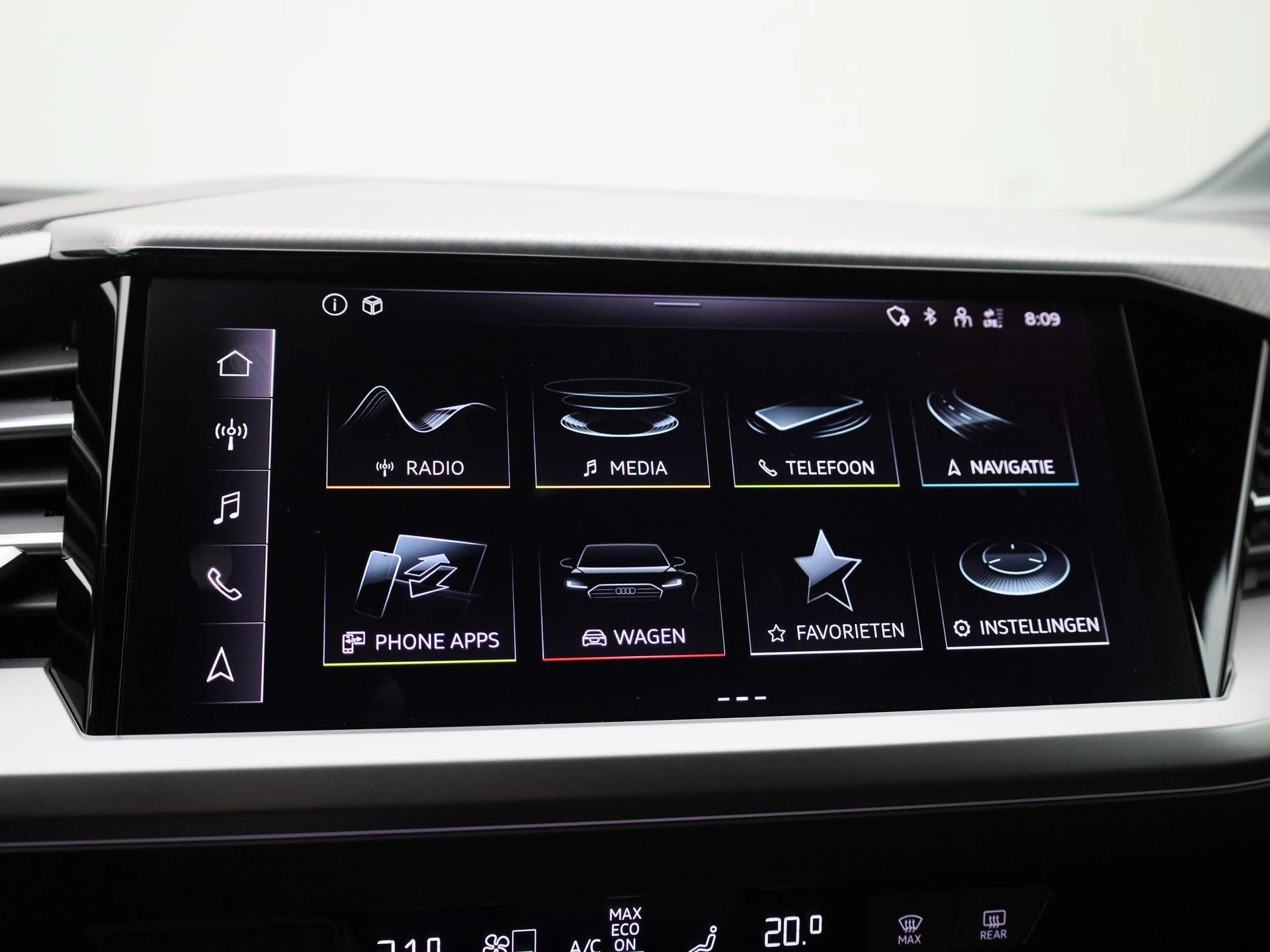 Audi-Q4 e-tron-image-26