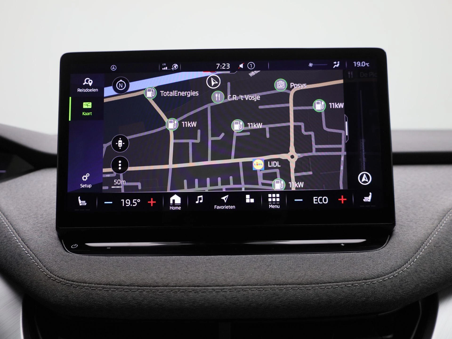 Škoda-Enyaq iV-image-16