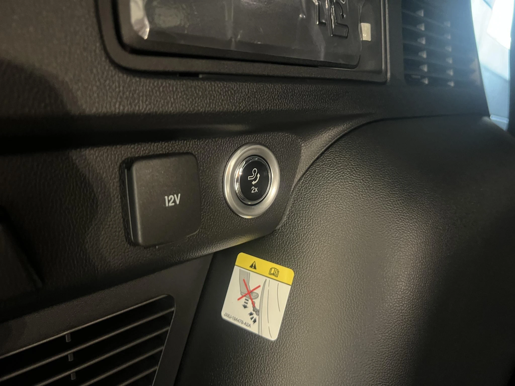 Ford-Kuga-image-25
