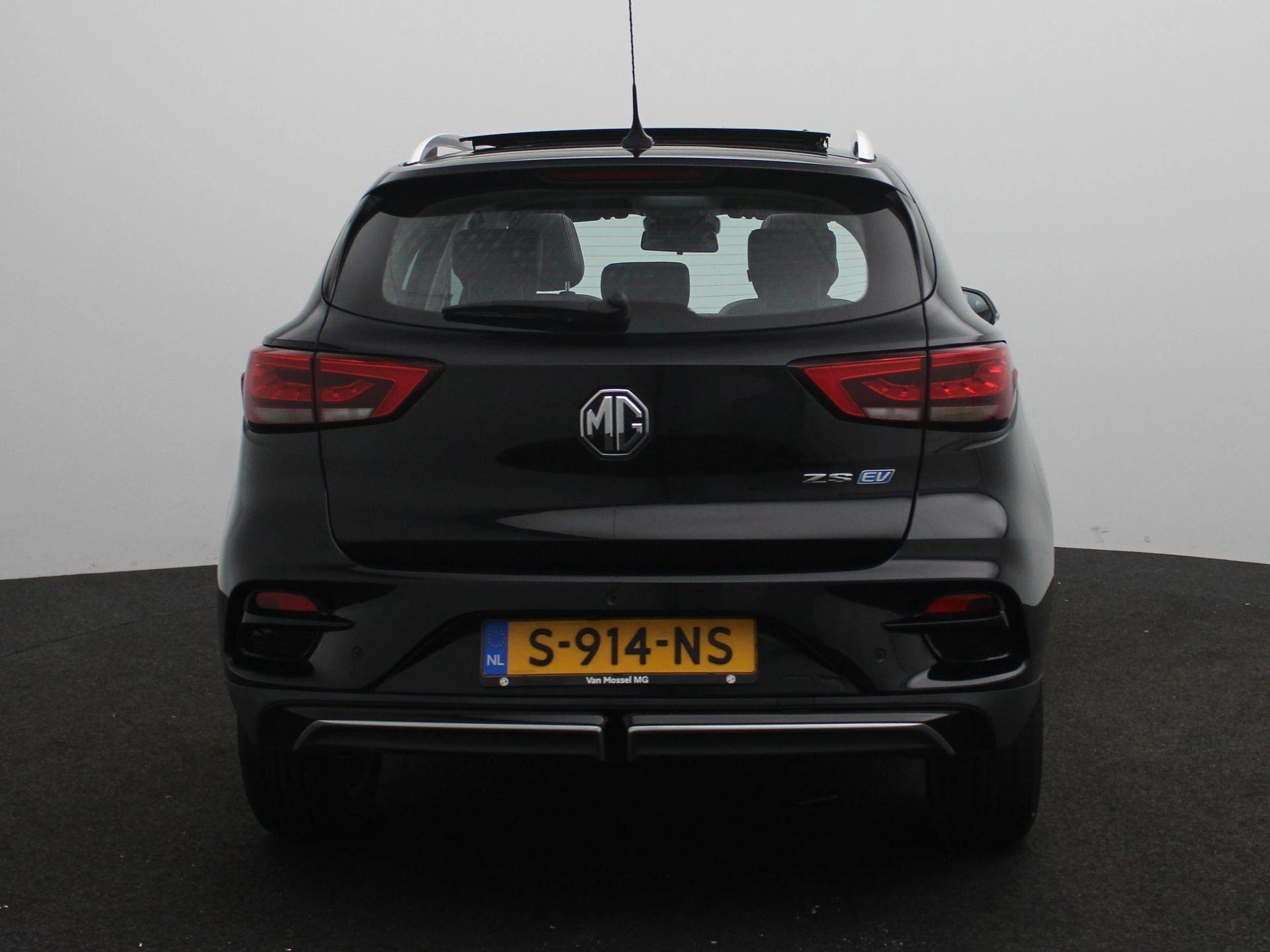 MG-ZS EV-image-7