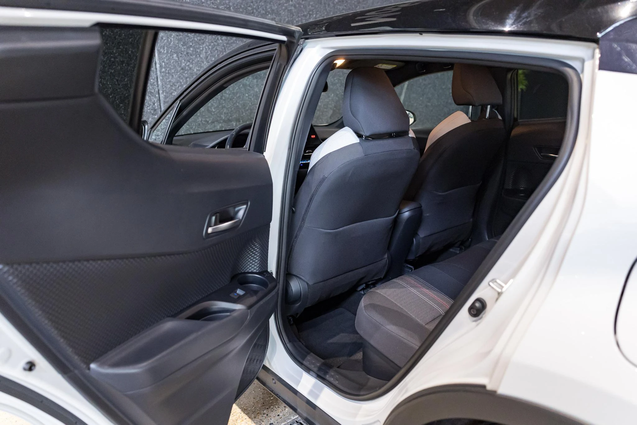 Toyota-C-HR-image-12