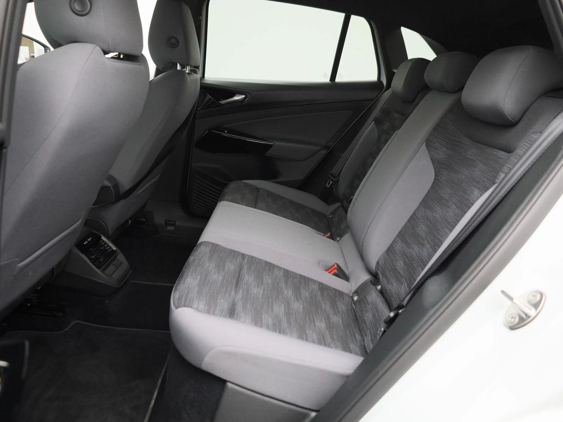 Volkswagen-ID.4-image-11