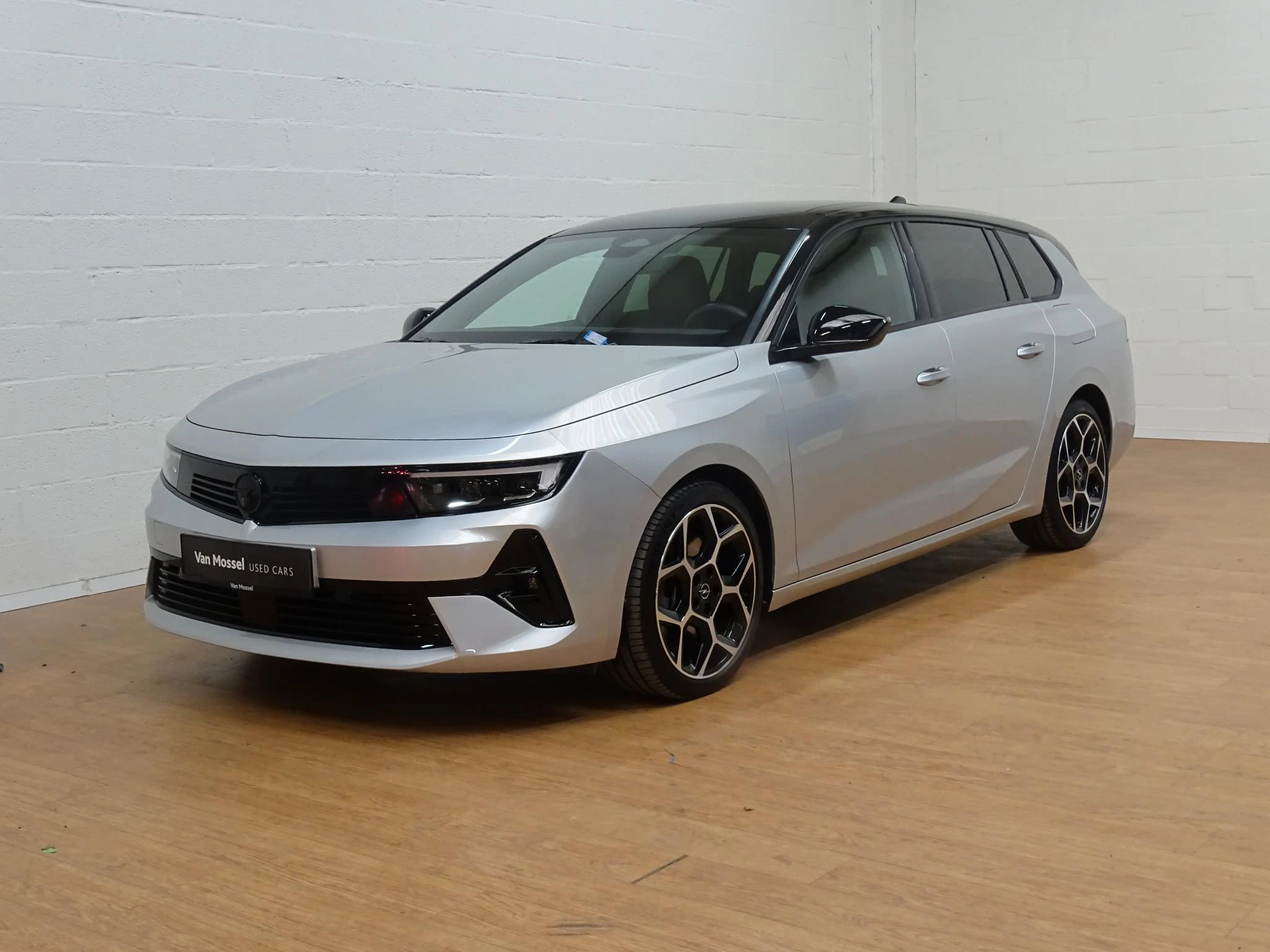 Opel-Astra-image-4