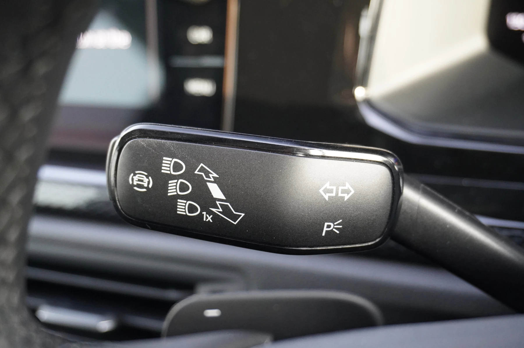 Volkswagen-Polo-image-27