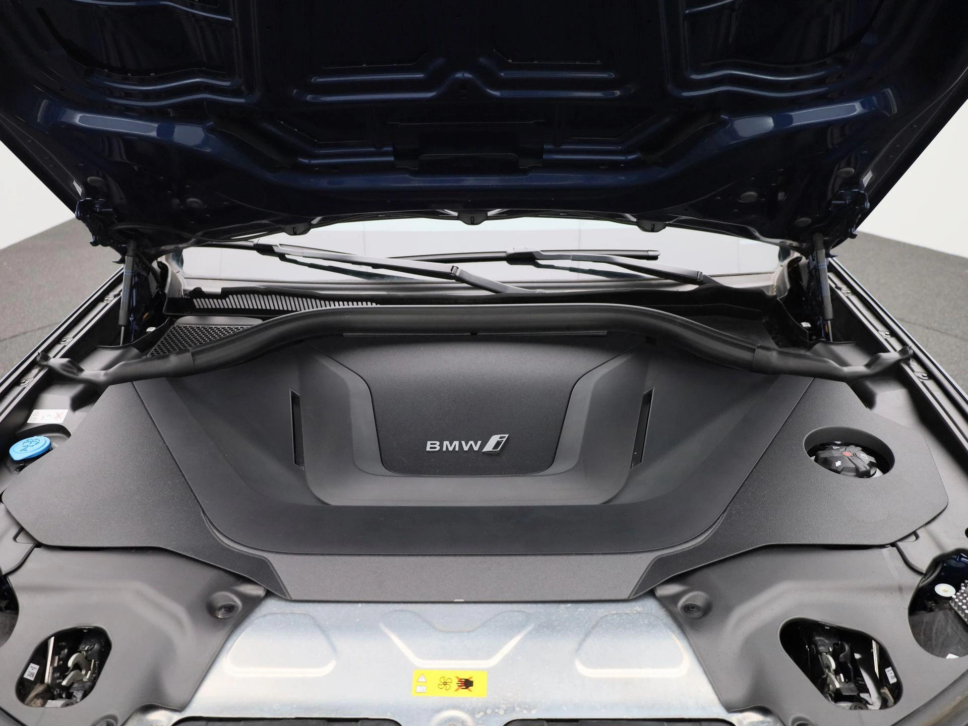 BMW-iX3-image-47
