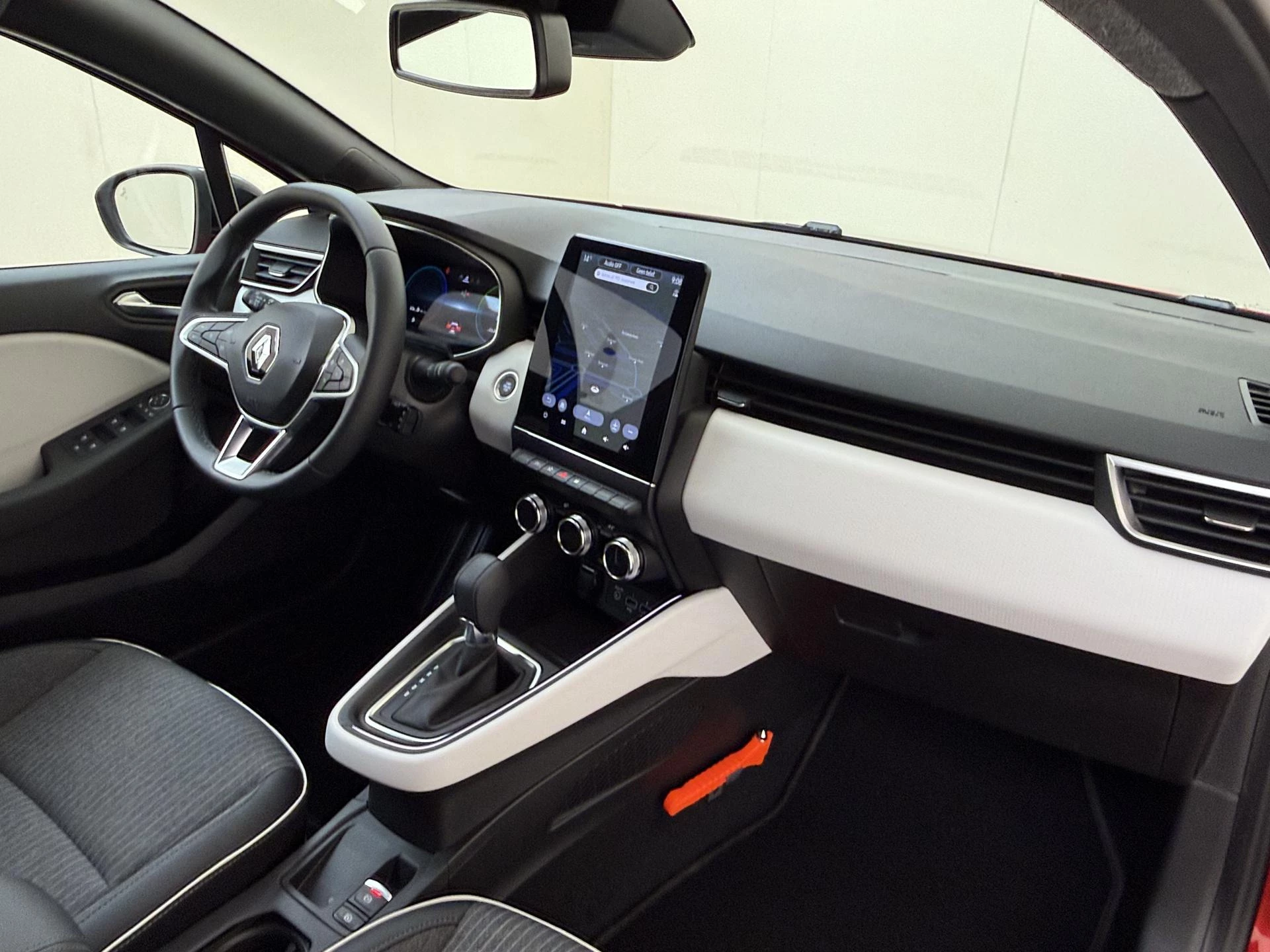 Renault-Clio-image-12