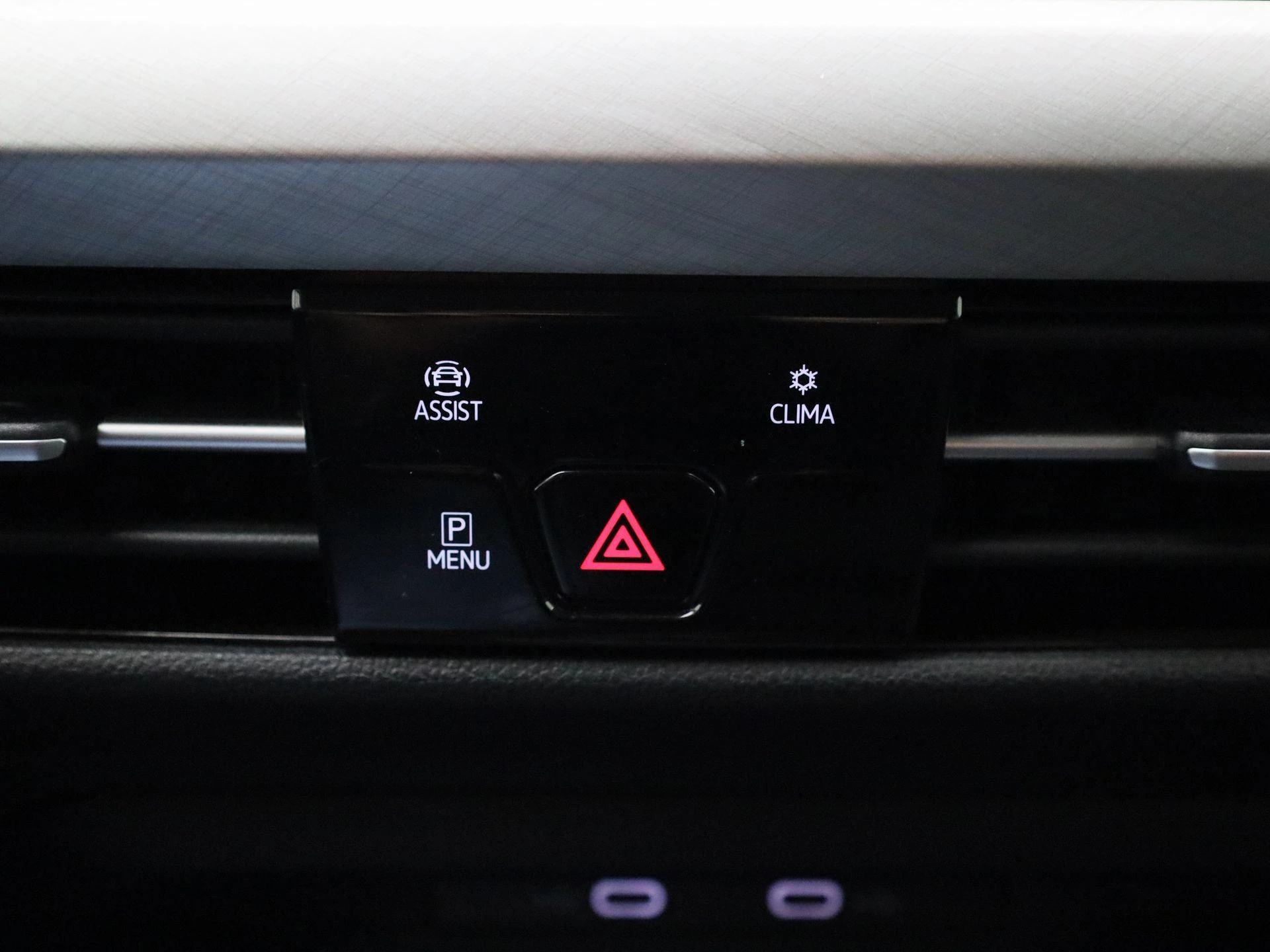 Volkswagen-Golf-image-22