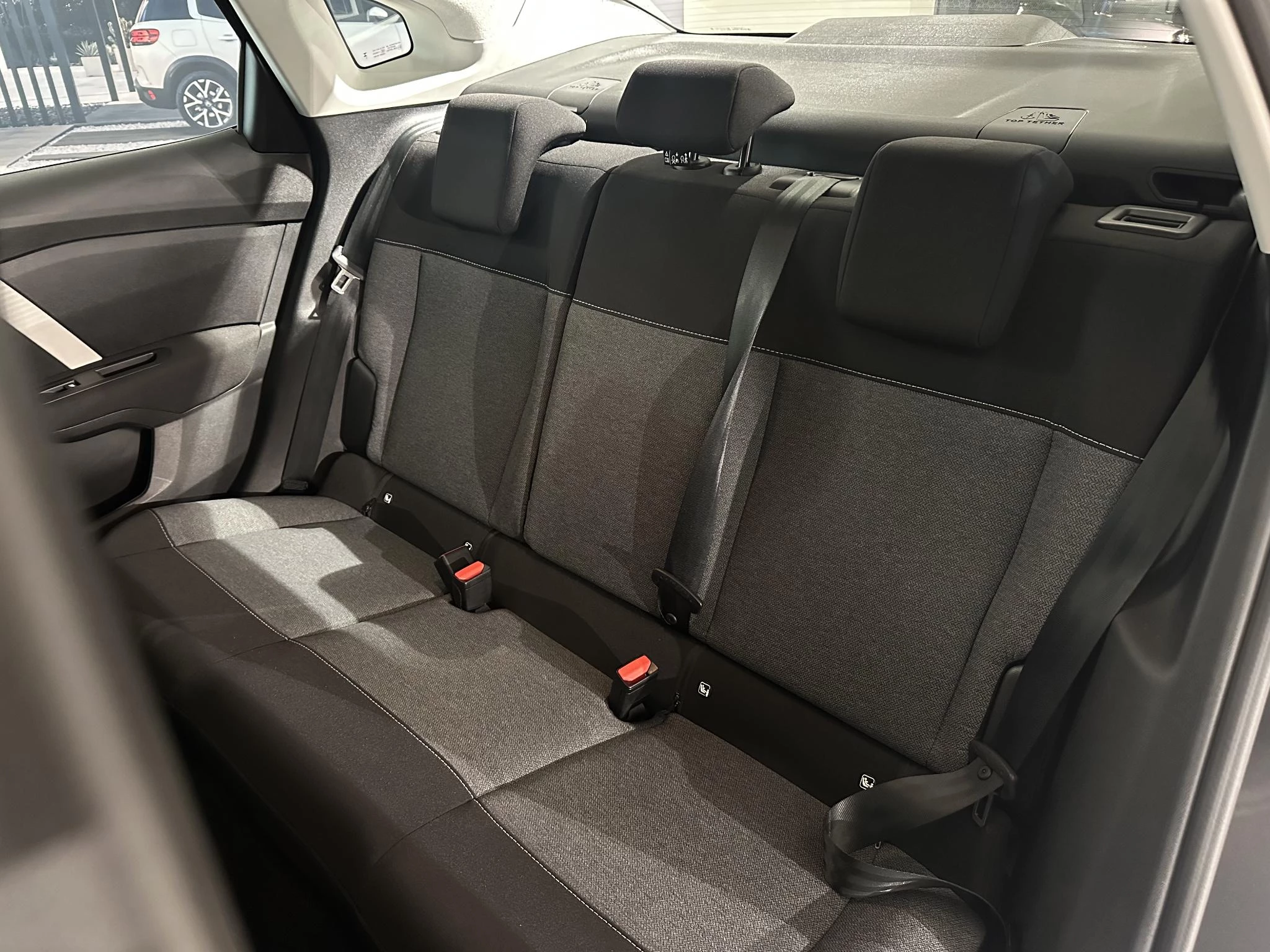Citroën-C4 X-image-19