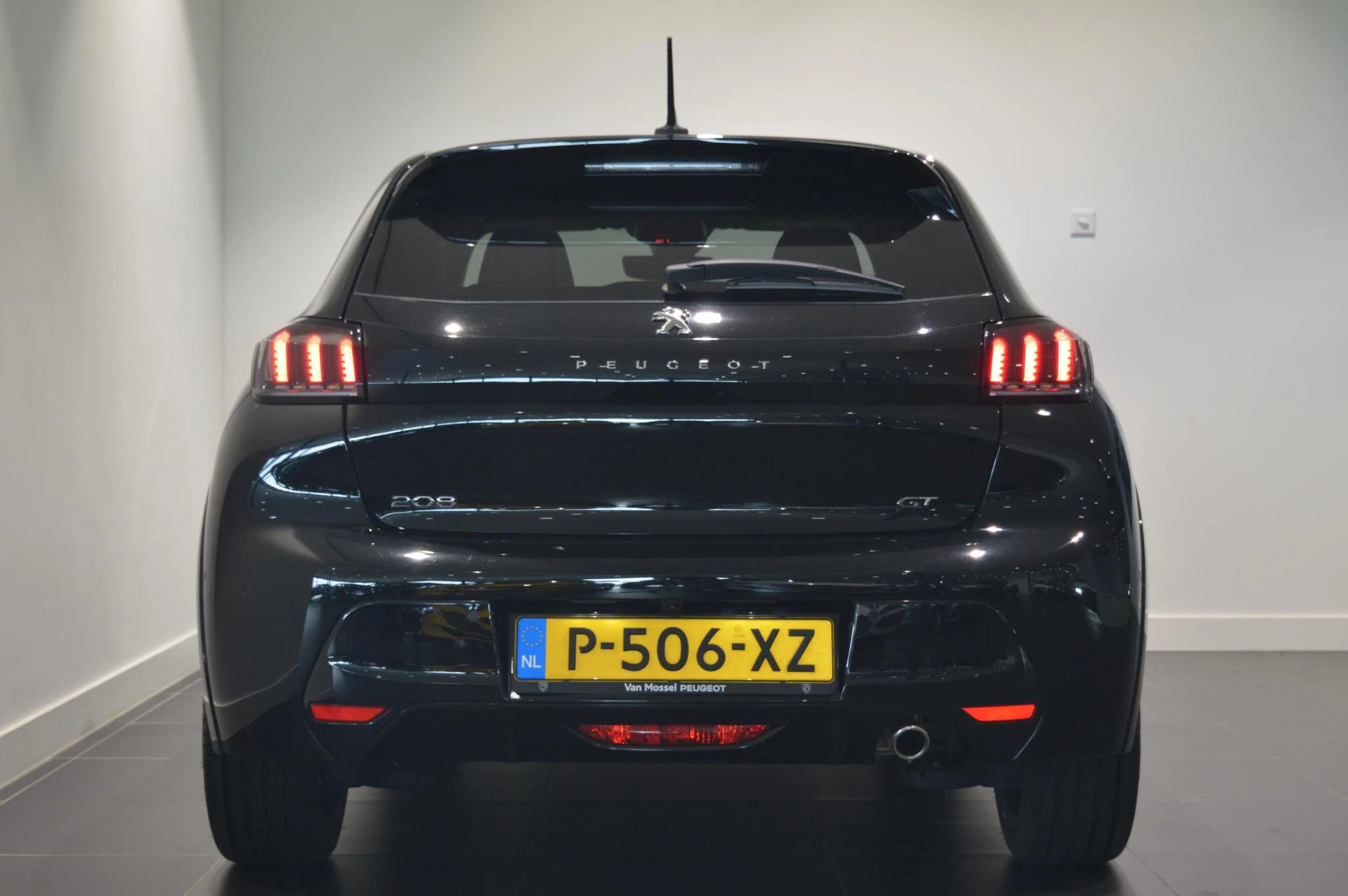 Peugeot-208-image-20