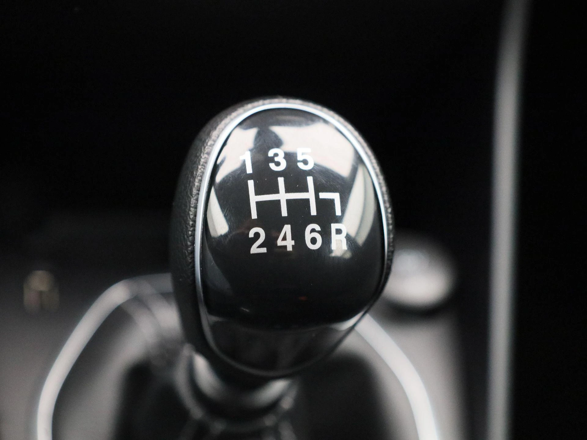 Ford Fiesta - 25
