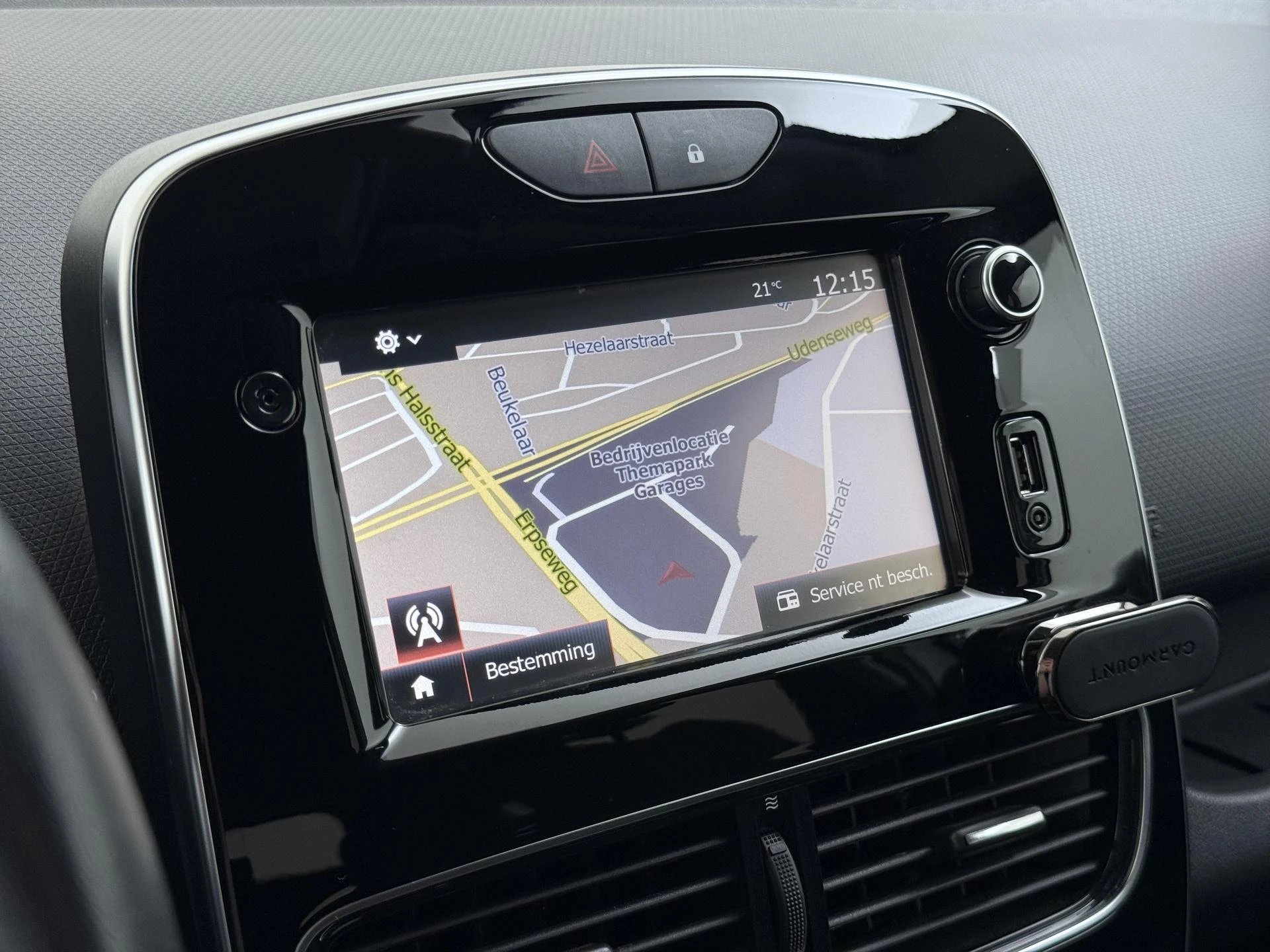 Renault-Clio-image-8