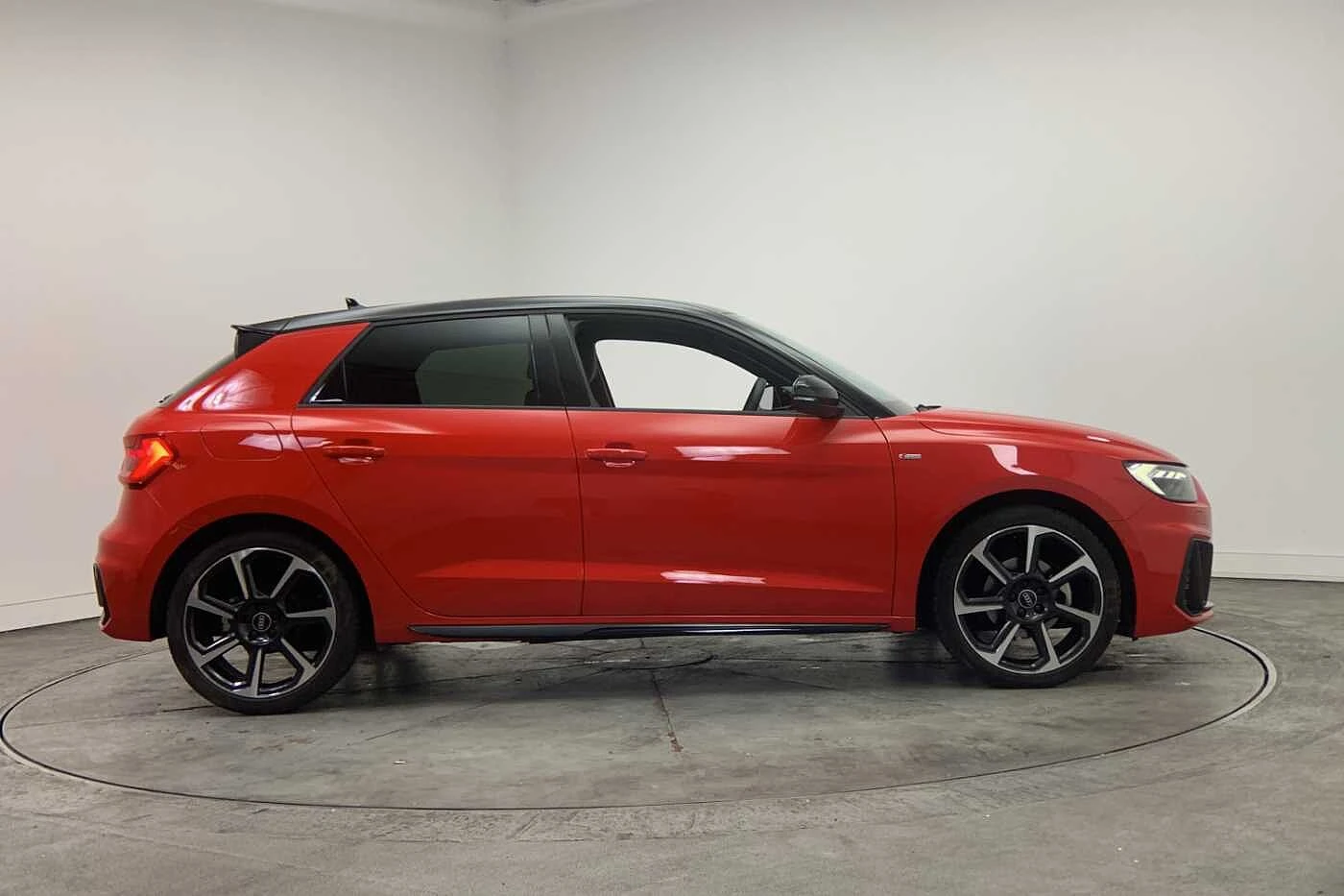 Audi-A1 Sportback-image-3