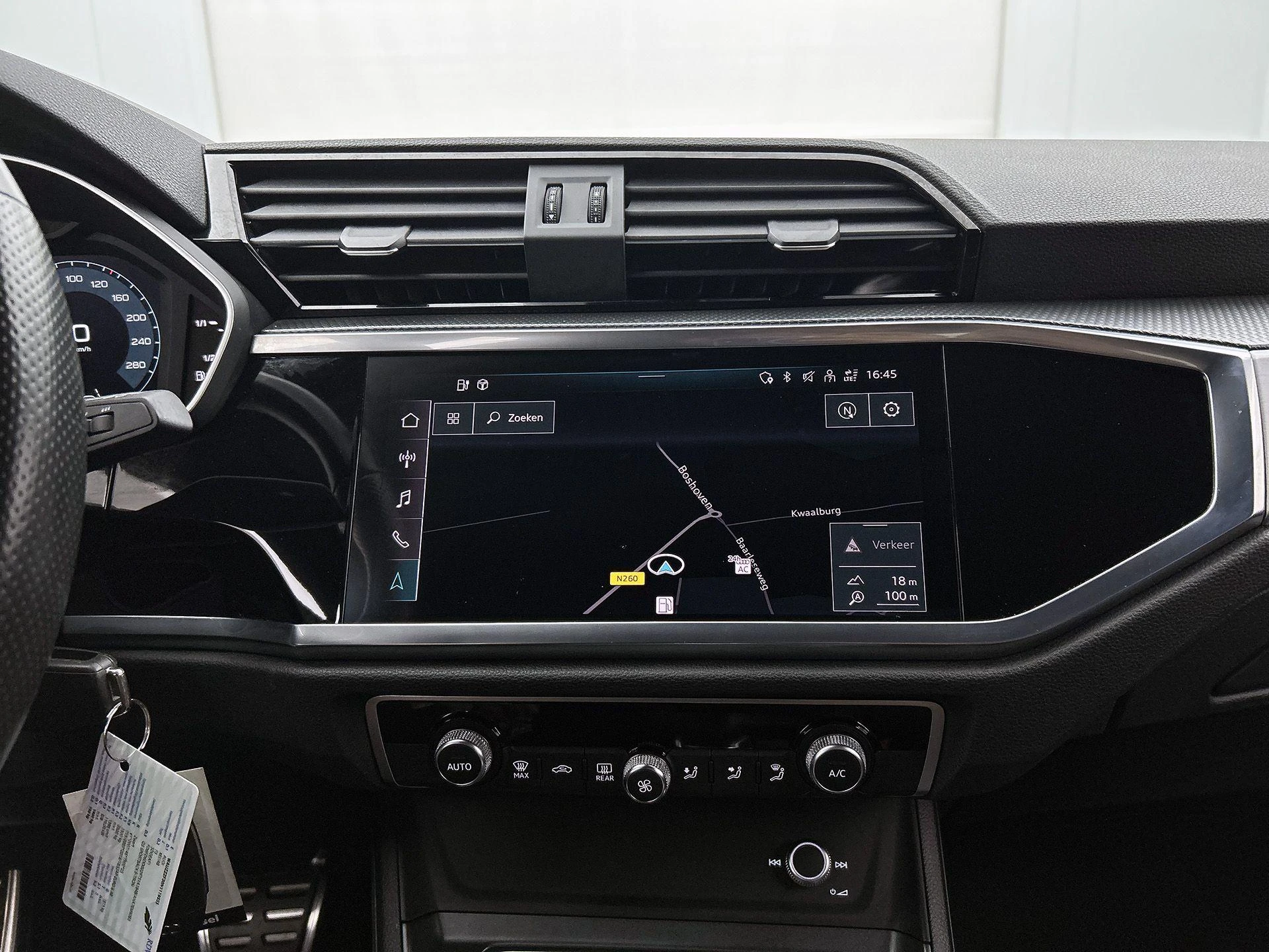 Audi-Q3-image-24