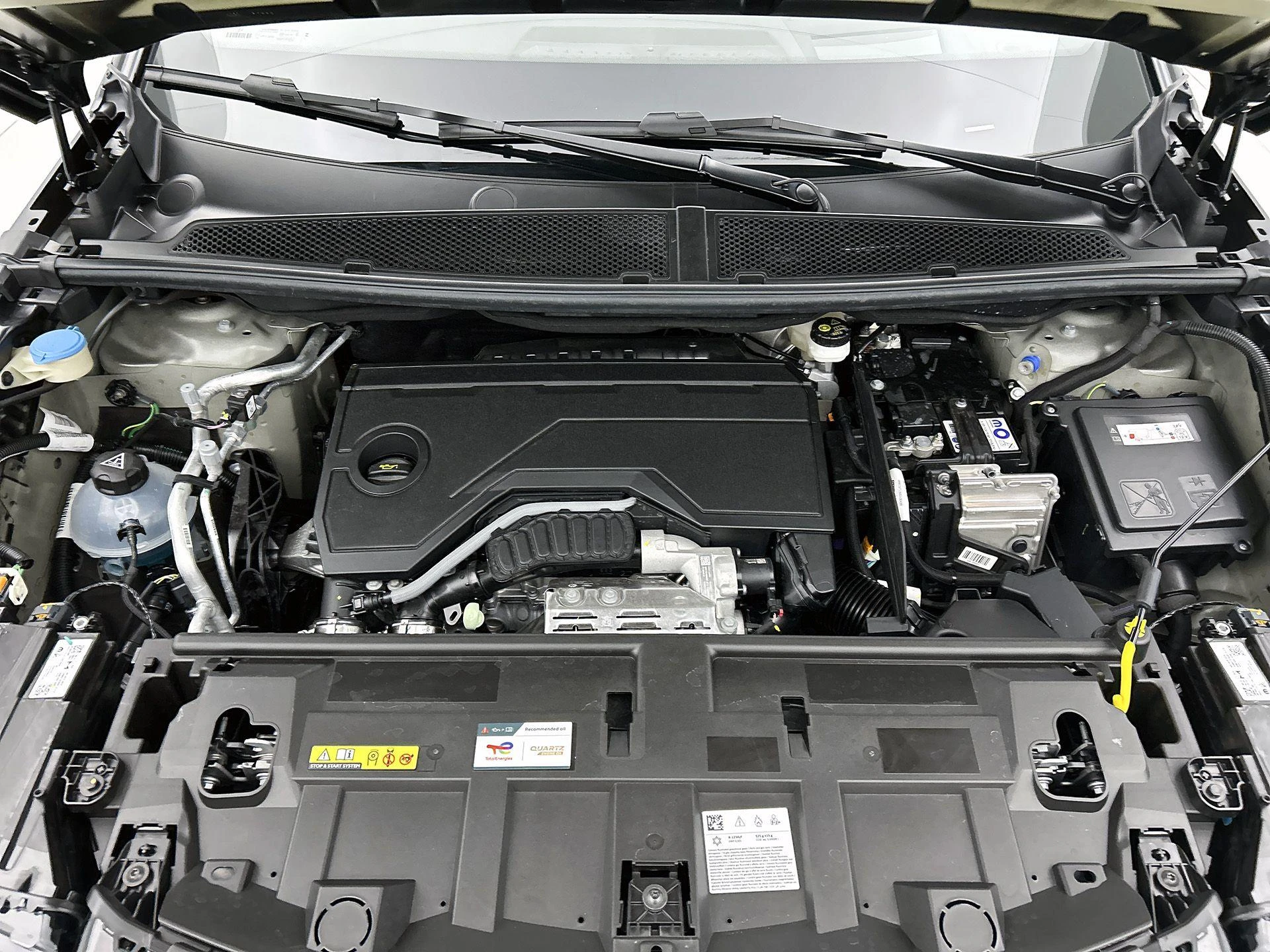 Opel-Grandland-image-25