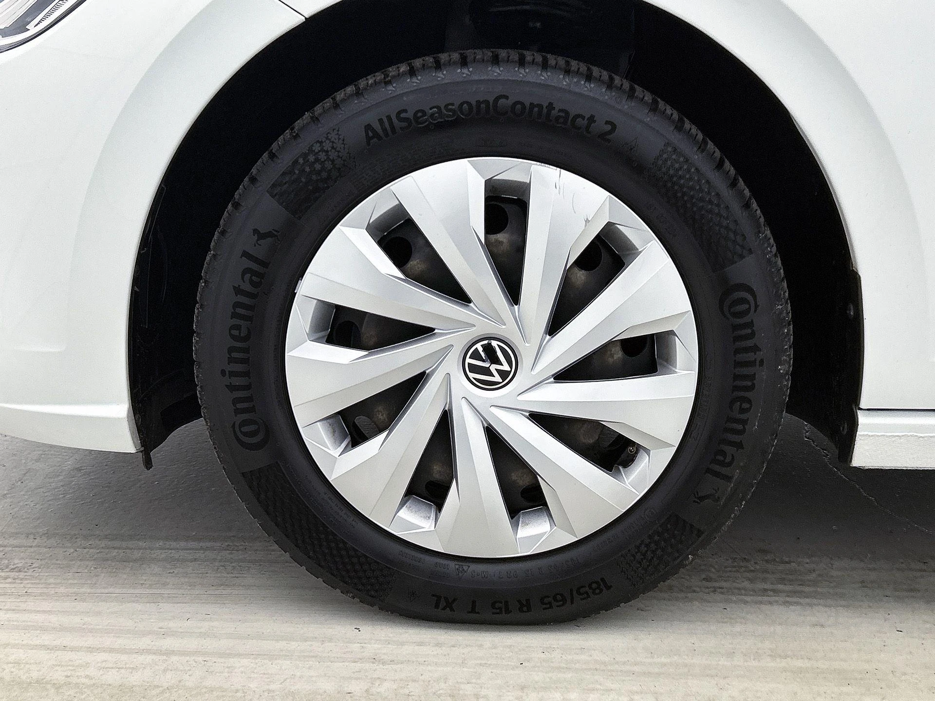 Volkswagen-Polo-image-33