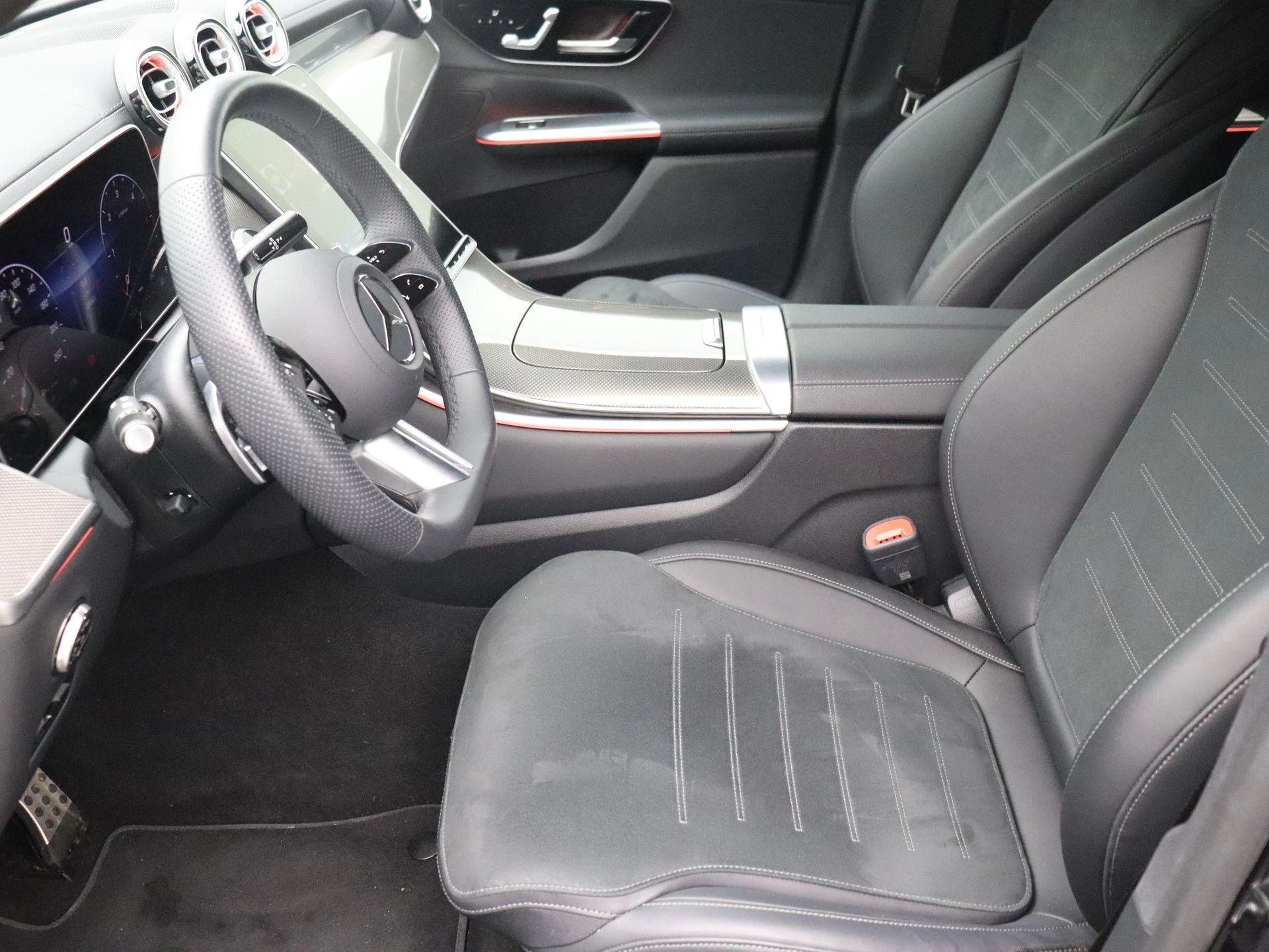 Mercedes-Benz-GLC-image-9