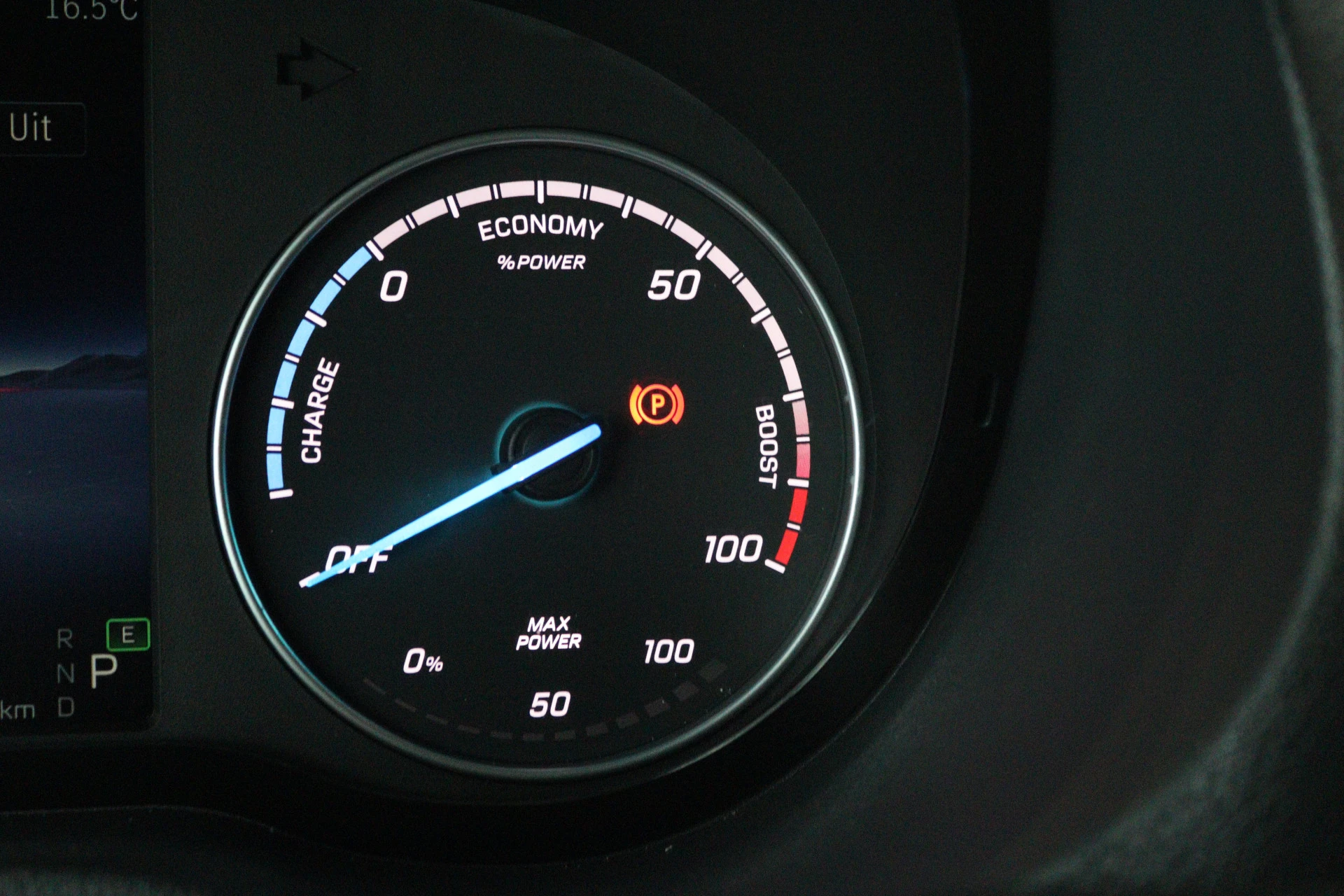 Mercedes-Benz-eSprinter-image-14
