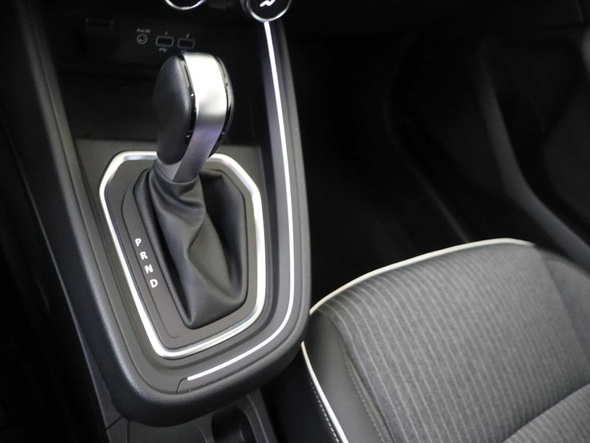 Renault-Clio-image-18