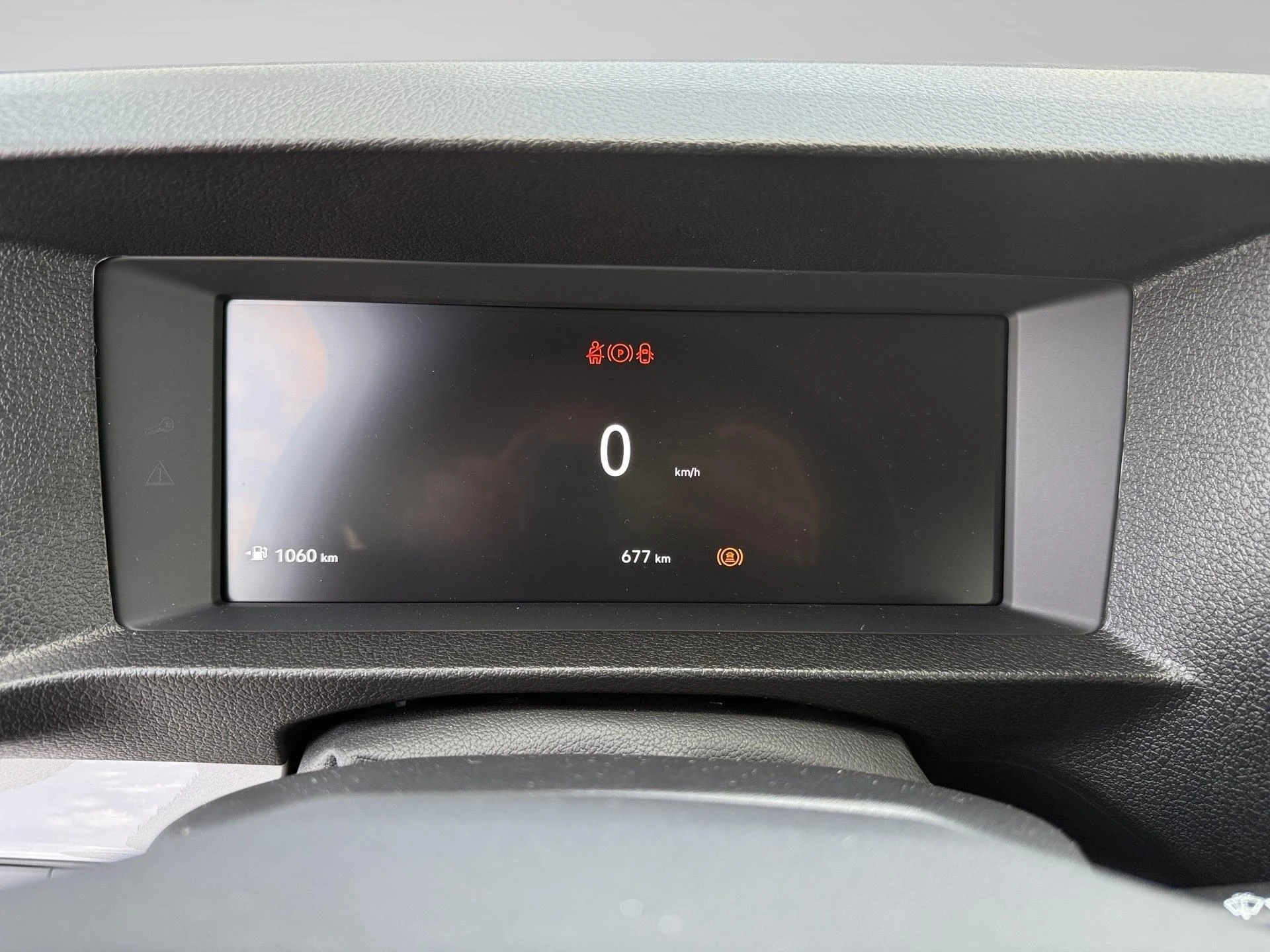 Opel-Vivaro-image-1