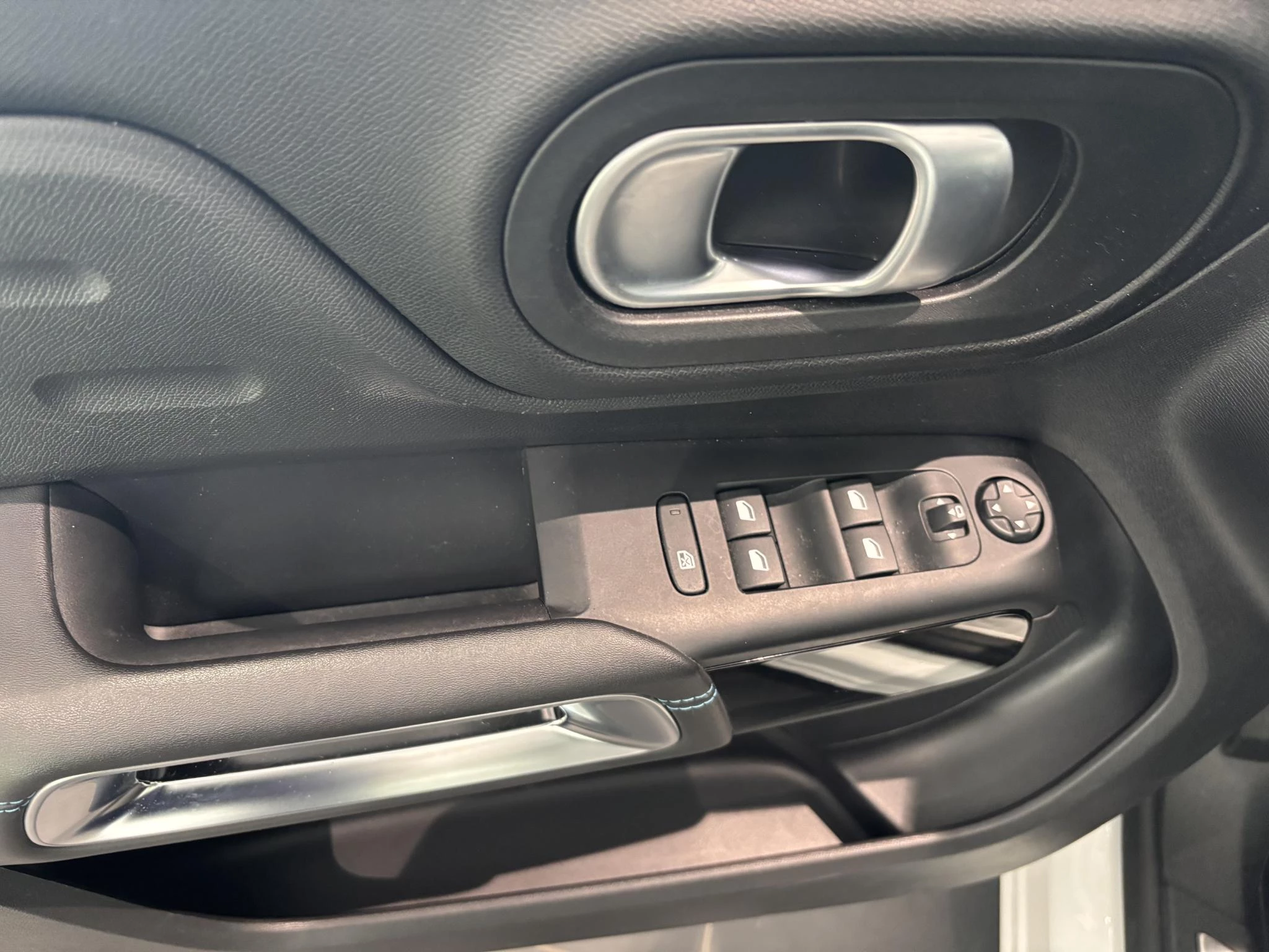 Citroën-C5 Aircross-image-11