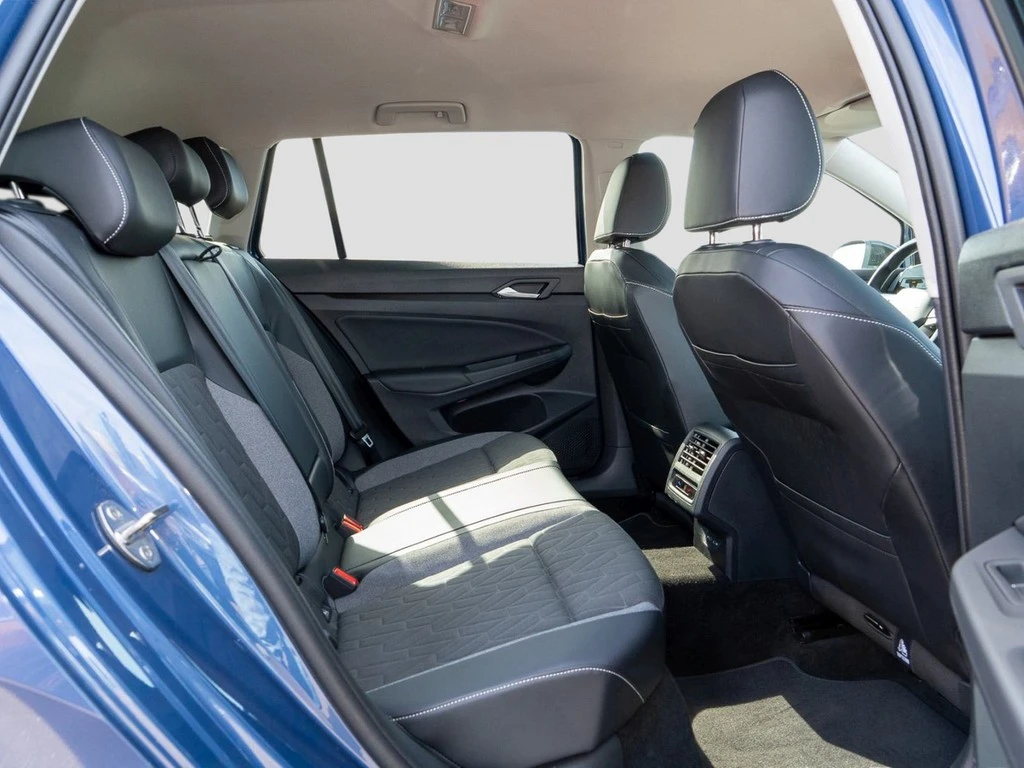 Volkswagen-Golf-image-8