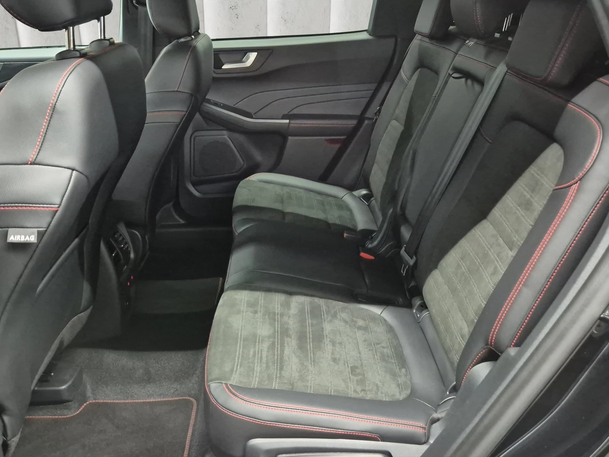 Ford-Kuga-image-10