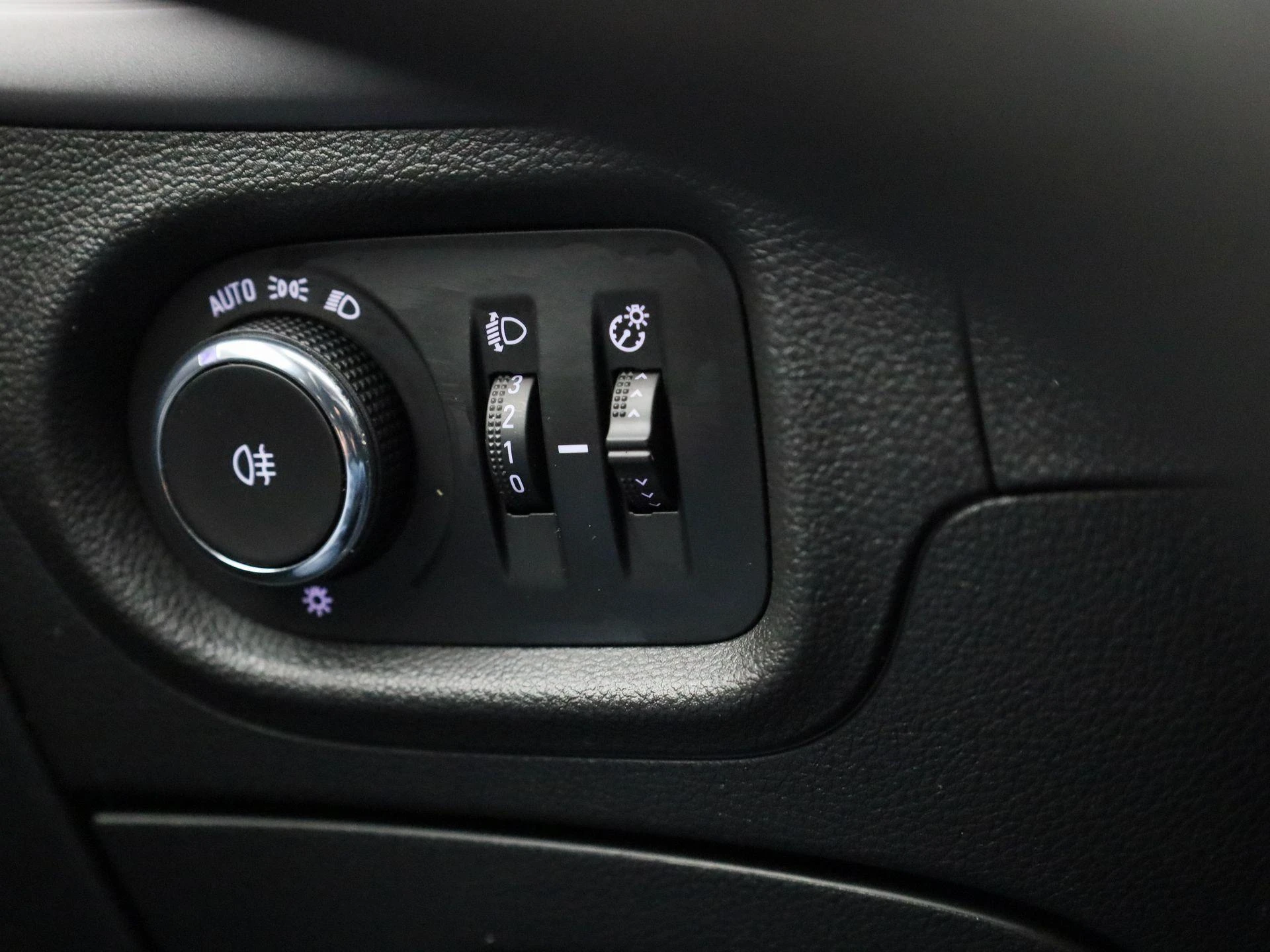 Opel-Astra-image-17
