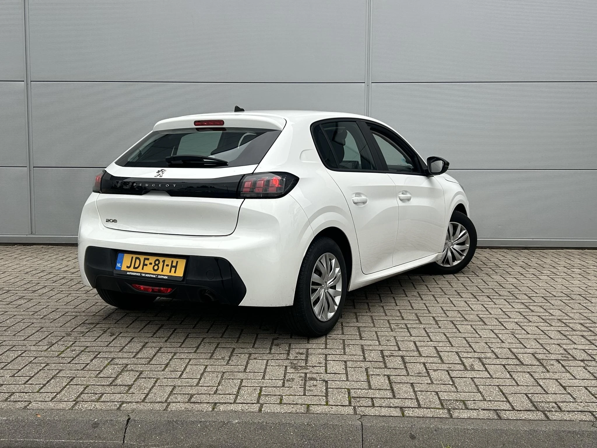 Peugeot-208-image-6
