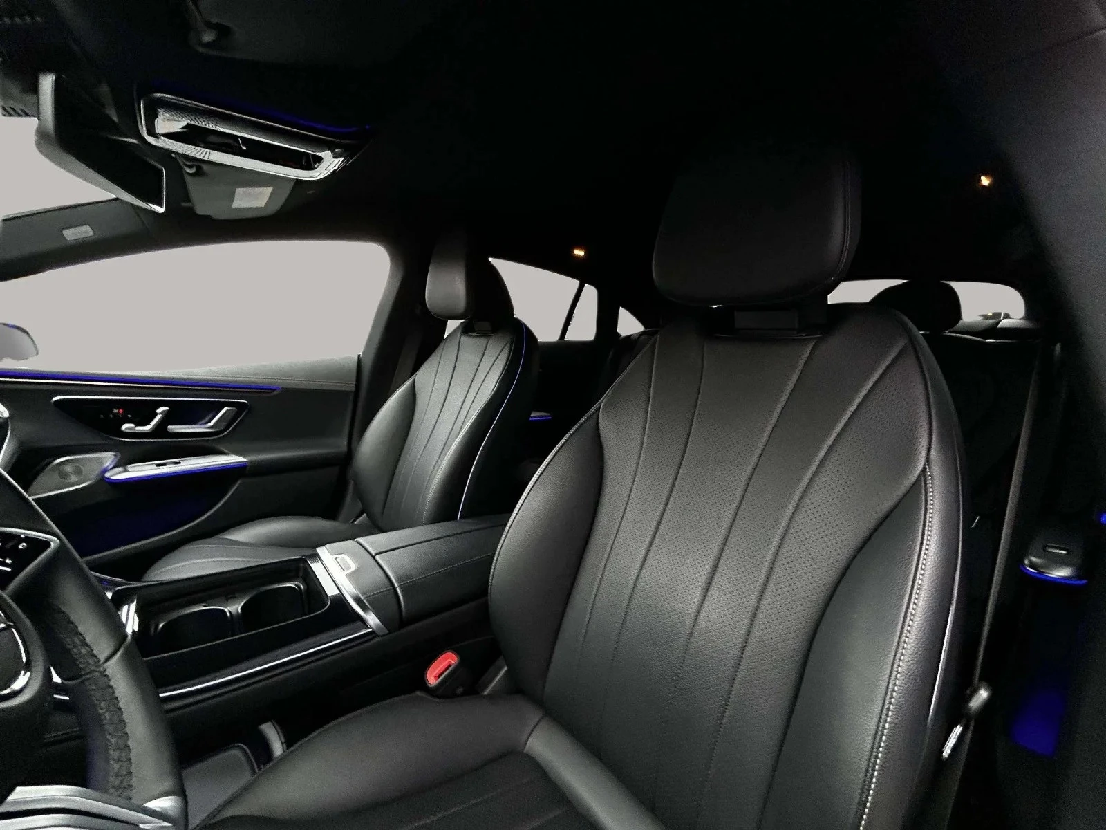 Mercedes-Benz-EQE-image-10