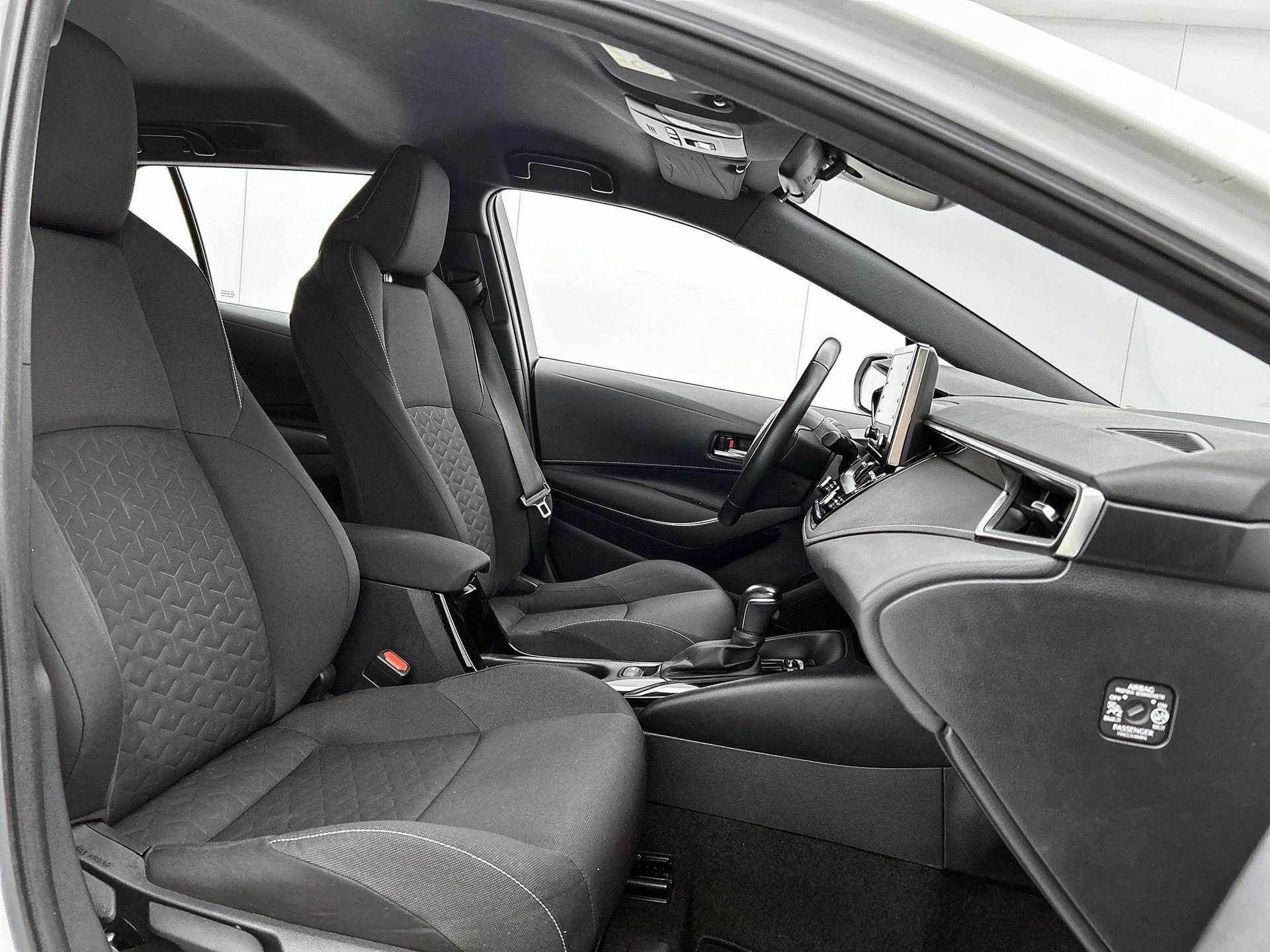 Toyota-Corolla Touring Sports-image-8
