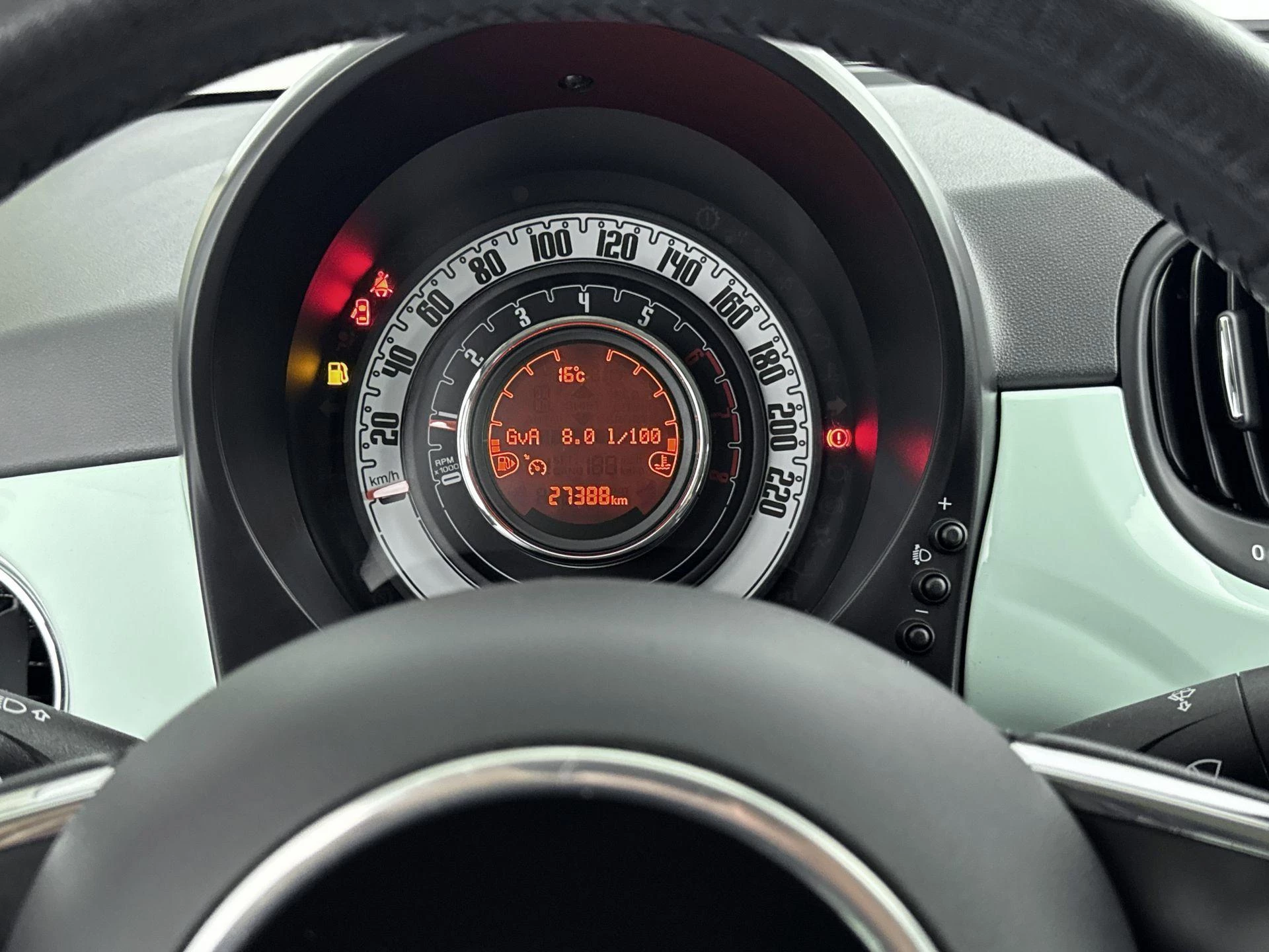 Fiat-500C-image-10