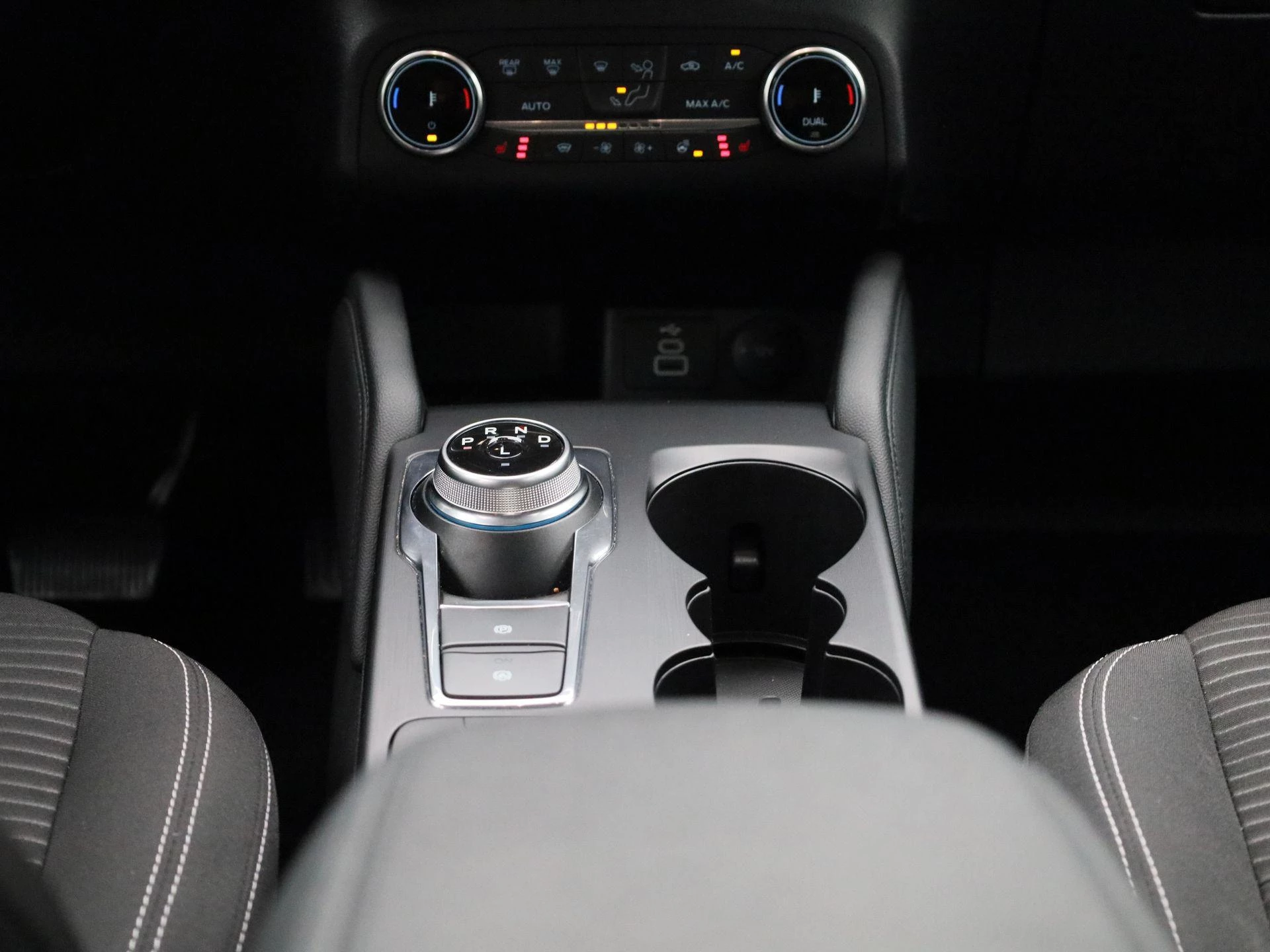 Ford Kuga Plugin - Winterpack - Camera