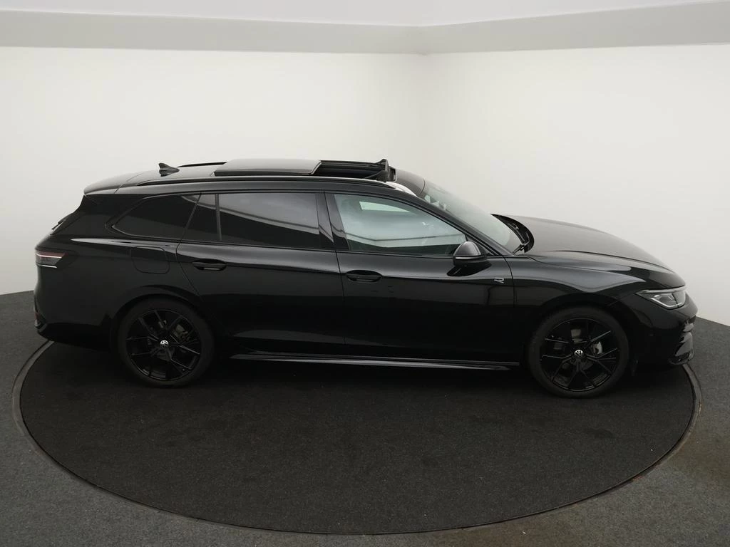 Volkswagen-Passat-image-9