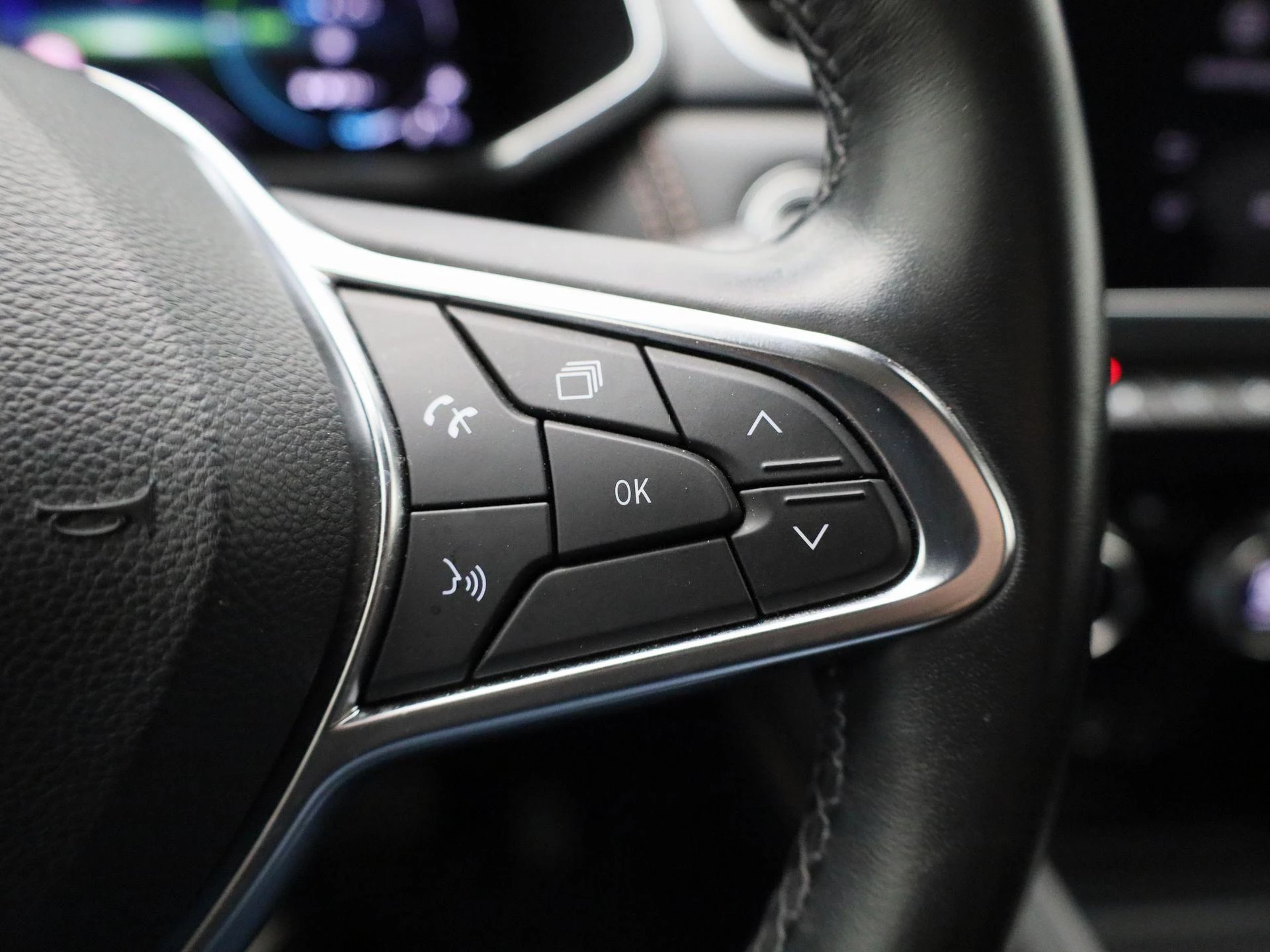 Renault Captur 1.6 E-Tech Plug-in Hybrid 160 Initiale Paris