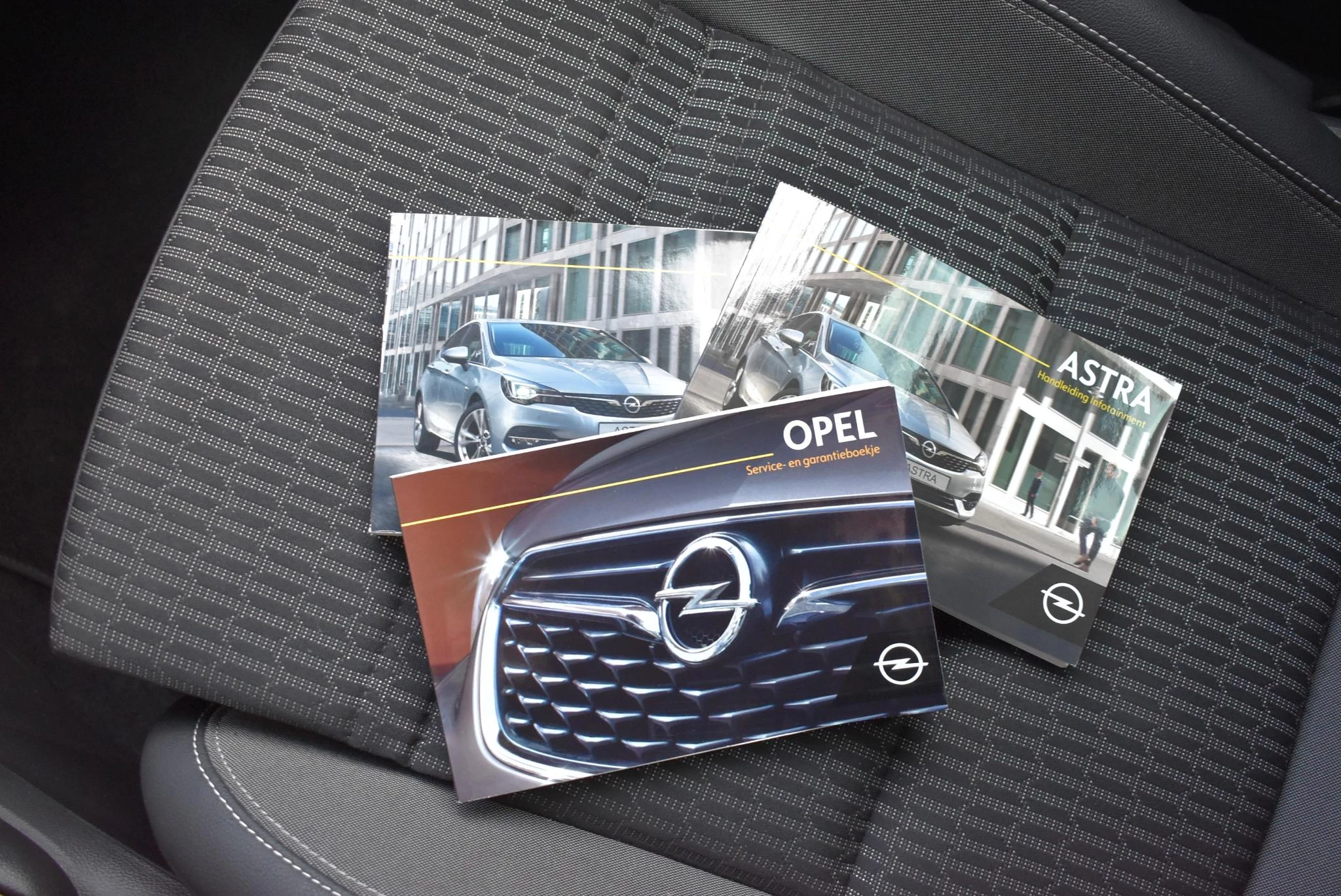 Opel-Astra-image-30