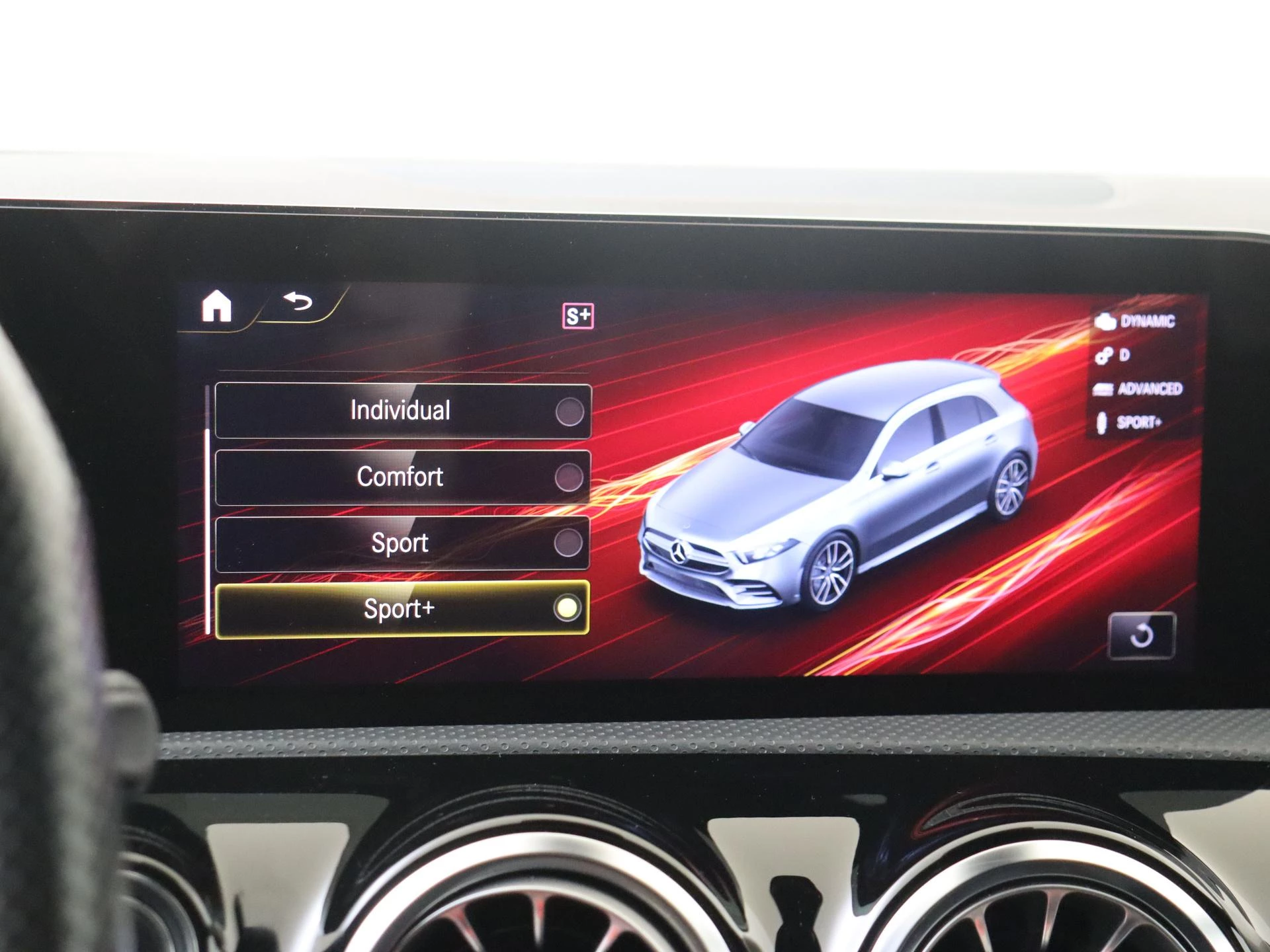 Mercedes-Benz-A-Klasse-image-22