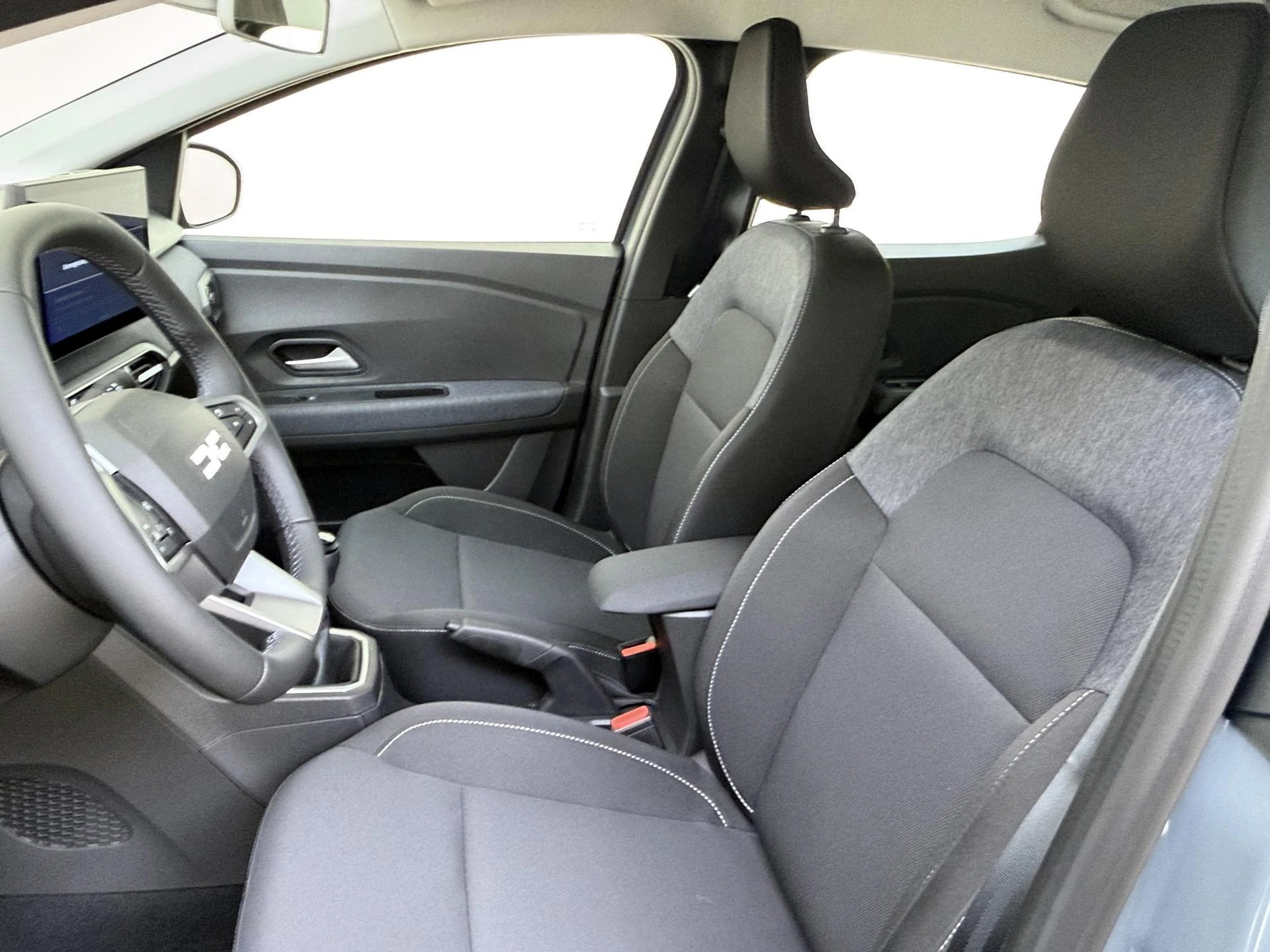 Dacia-Sandero-image-14