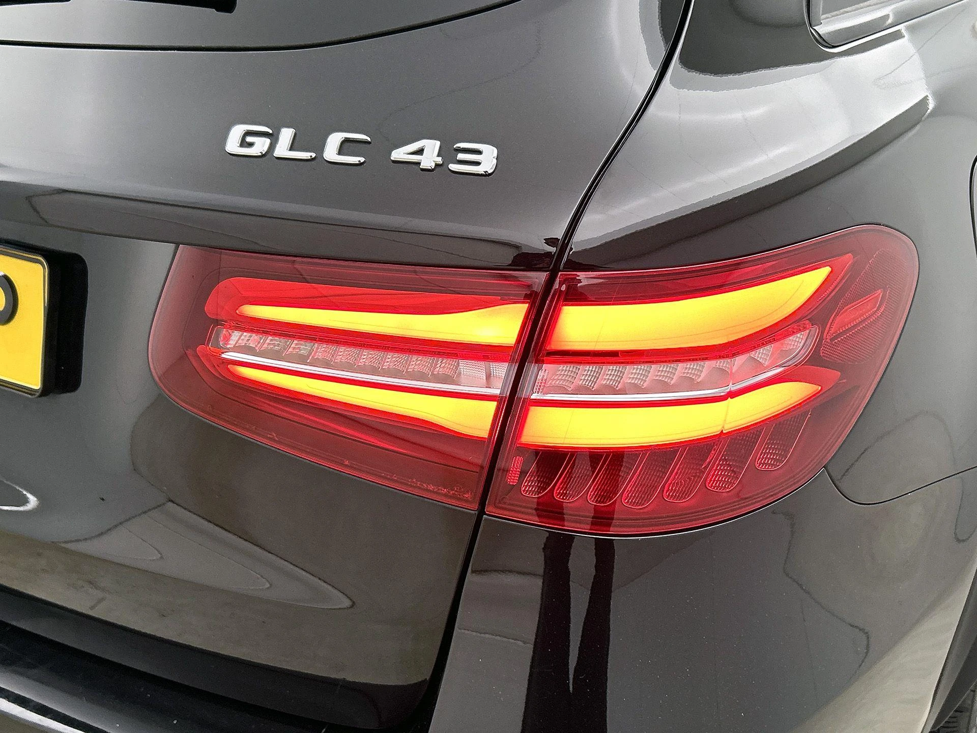 Mercedes-Benz-GLC-image-30