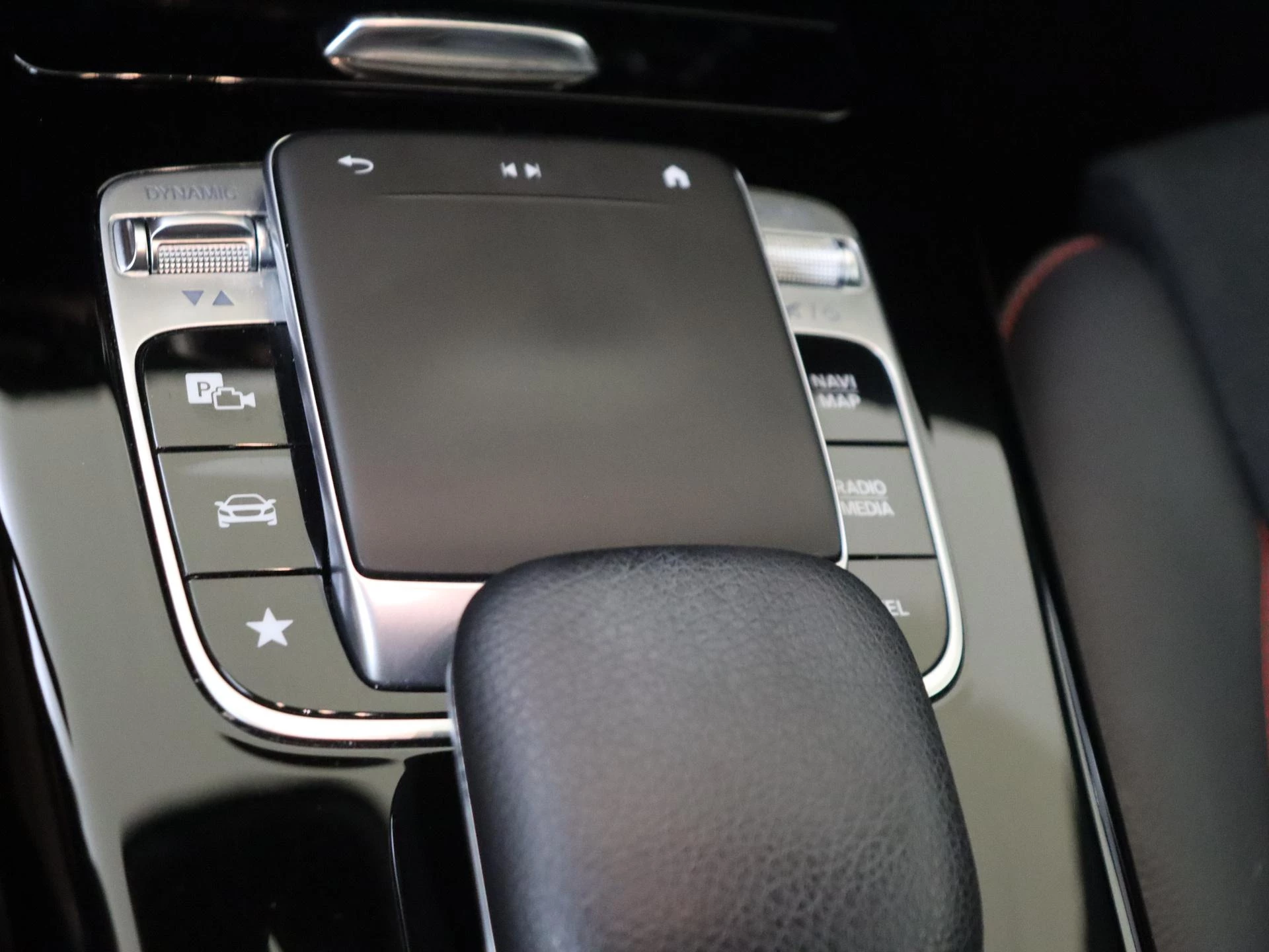 Mercedes-Benz CLA Shooting Brake 180 Business Solution AMG