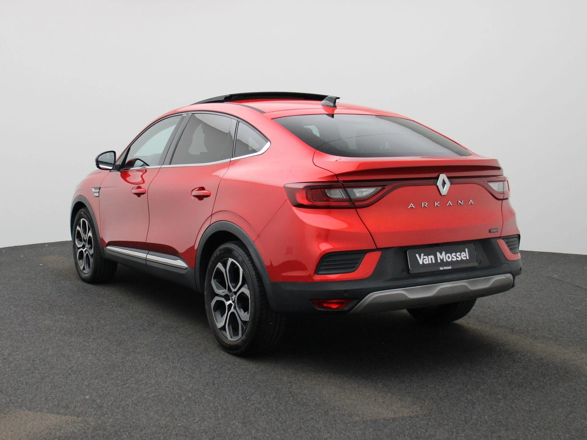 Renault-Arkana-image-1