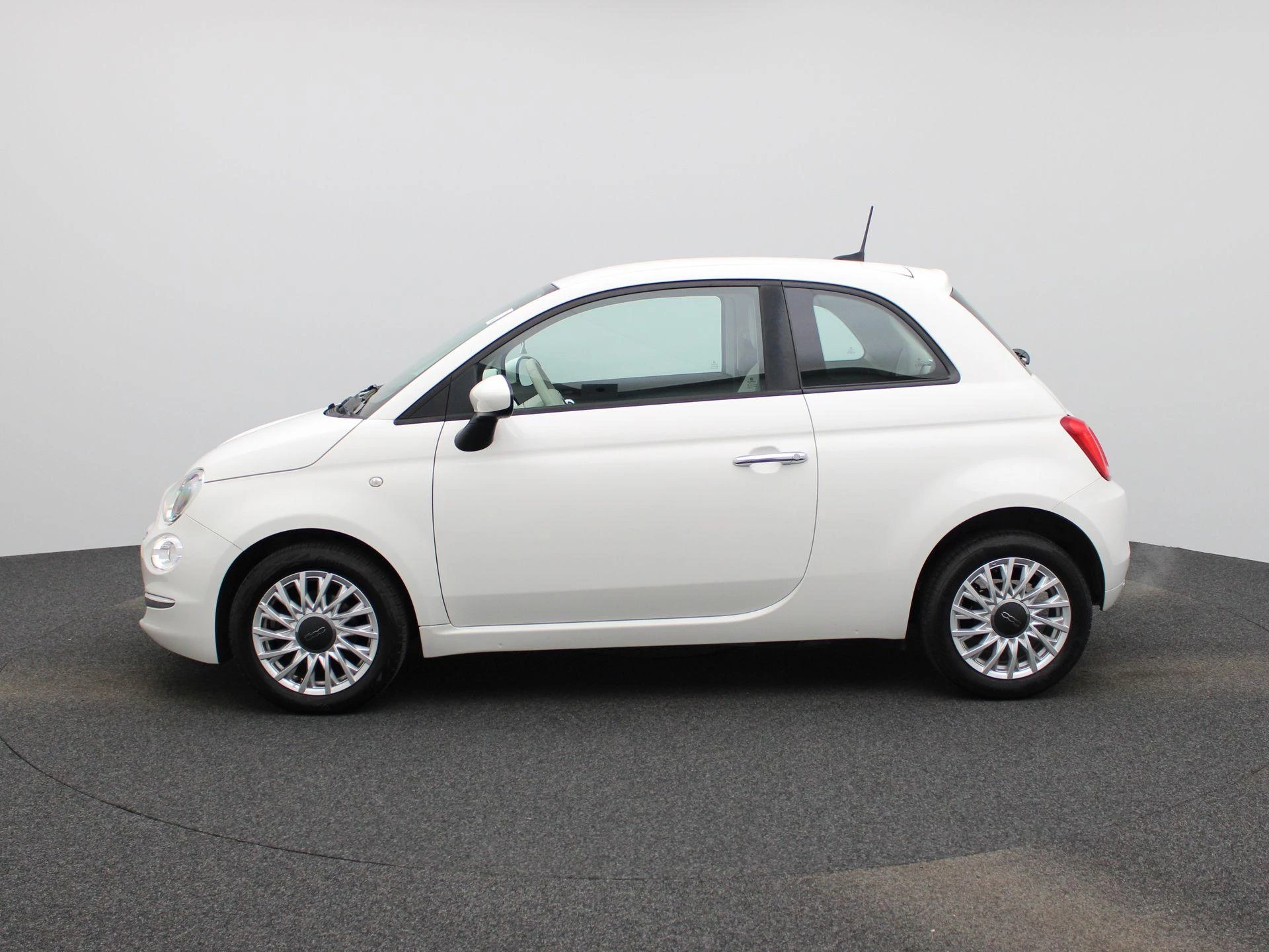 Fiat-500-image-3